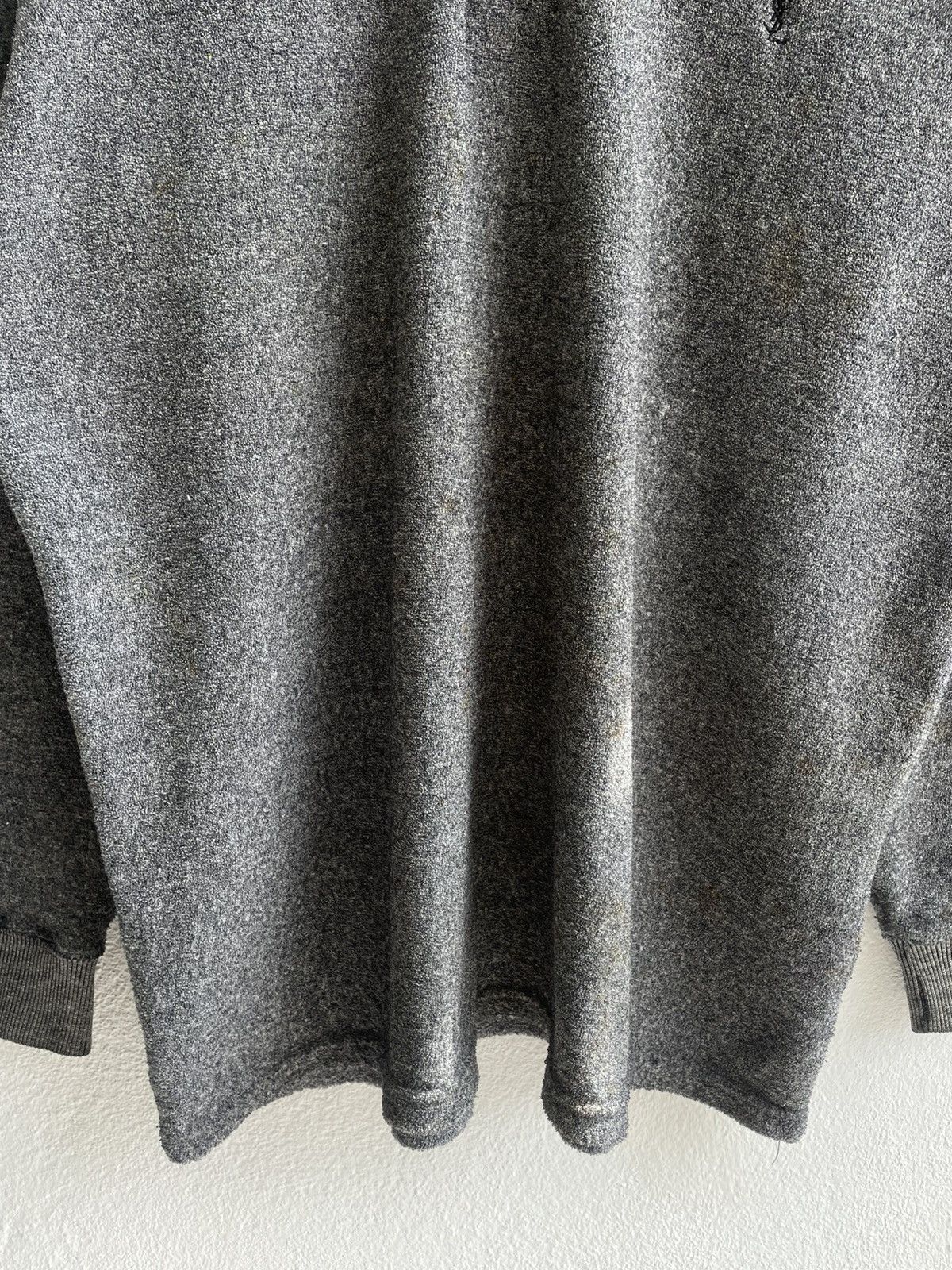 Yves Saint Laurent Vintage Yves Saint Laurent Fleece Small Logo Sweatshirt Size US L / EU 52-54 / 3 - 6 Thumbnail