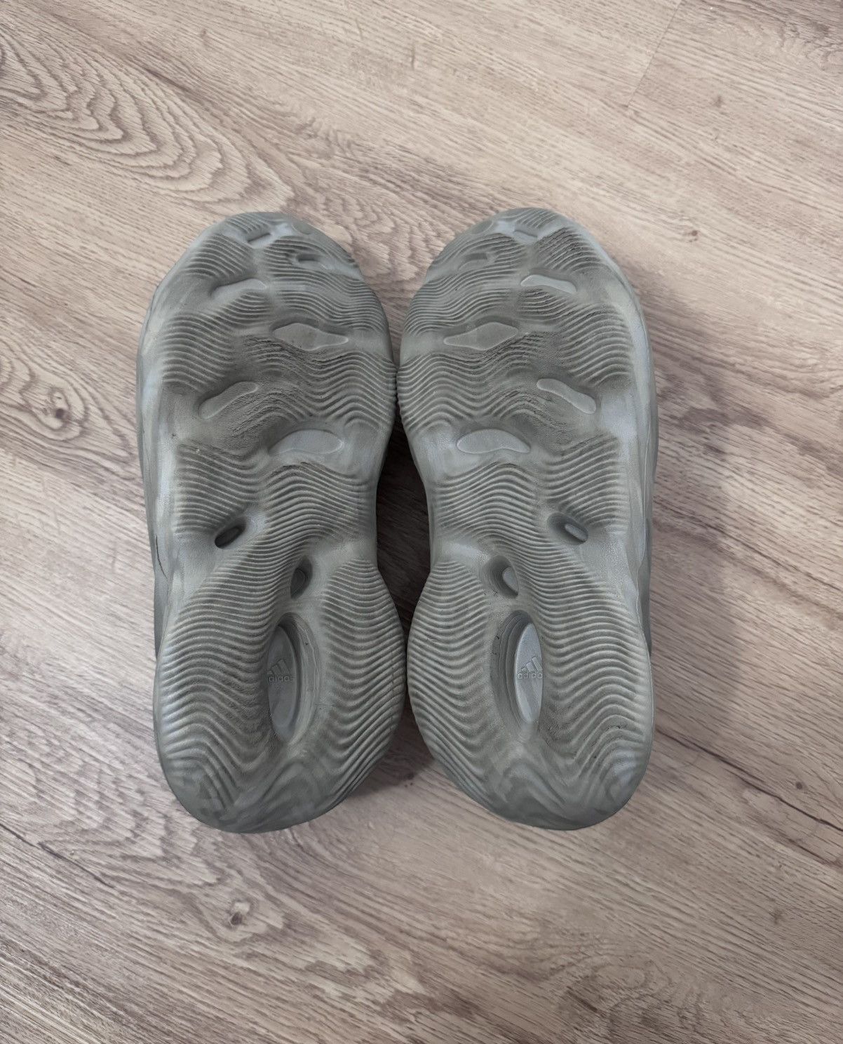 Adidas Adidas Yeezy Foam RNNR Stone Sage Size US 10 / EU 43 - 9 Thumbnail