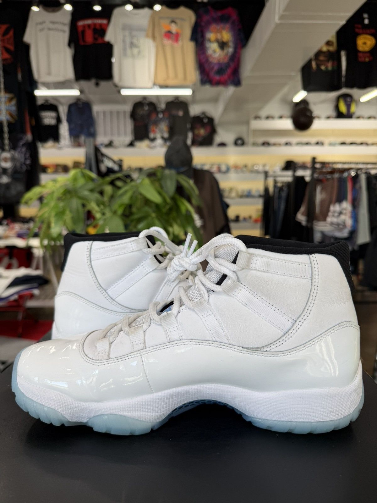 Jordan Brand Air Jordan 11 Legend Blue Size 10.5 (2024) Size US 10.5 / EU 43-44 - 4 Thumbnail