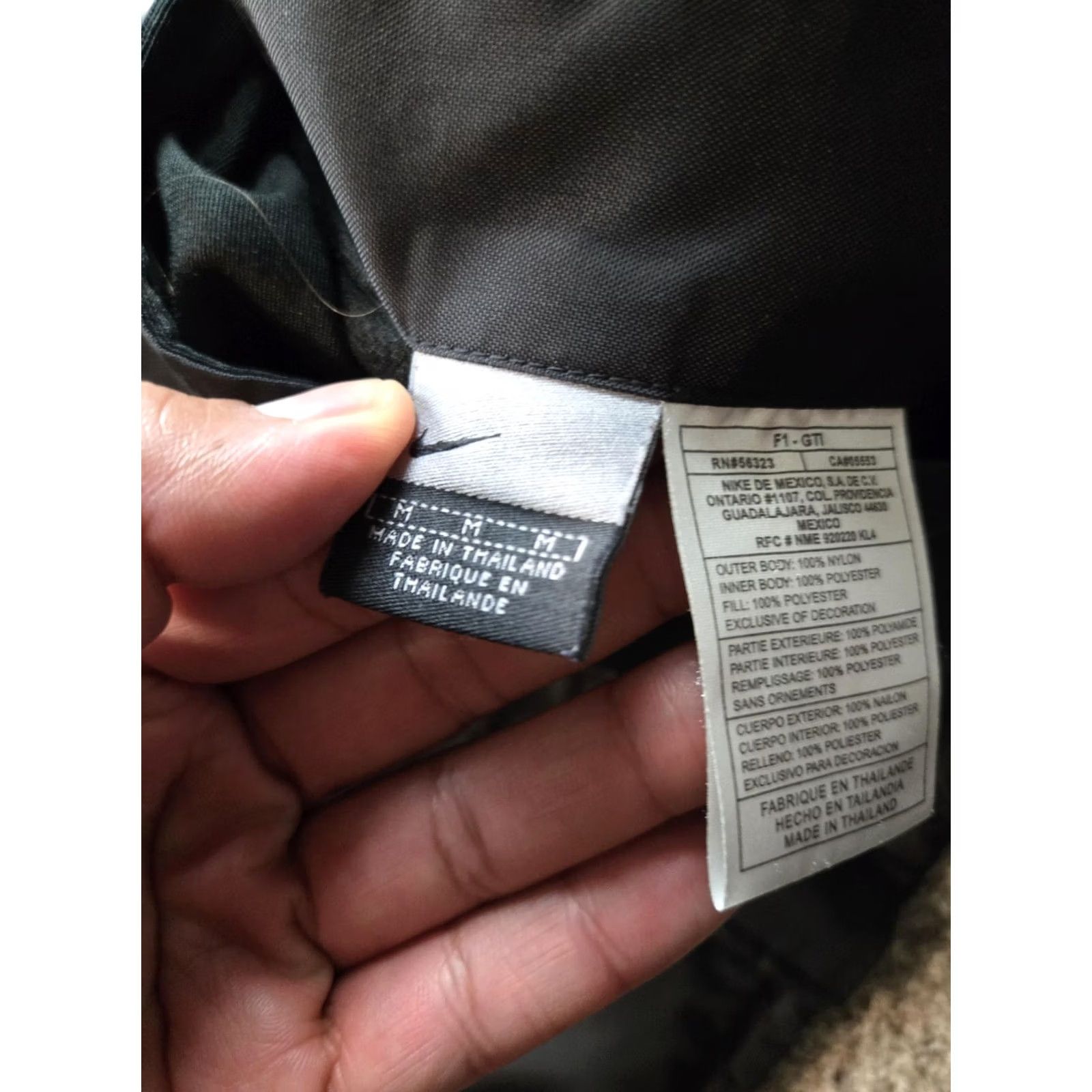 Nike VINTAGE Nike Jacket Mens M Black Grey Hooded Full Zip Fleece Reversible Y2K Size US M / EU 48-50 / 2 - 7 Thumbnail