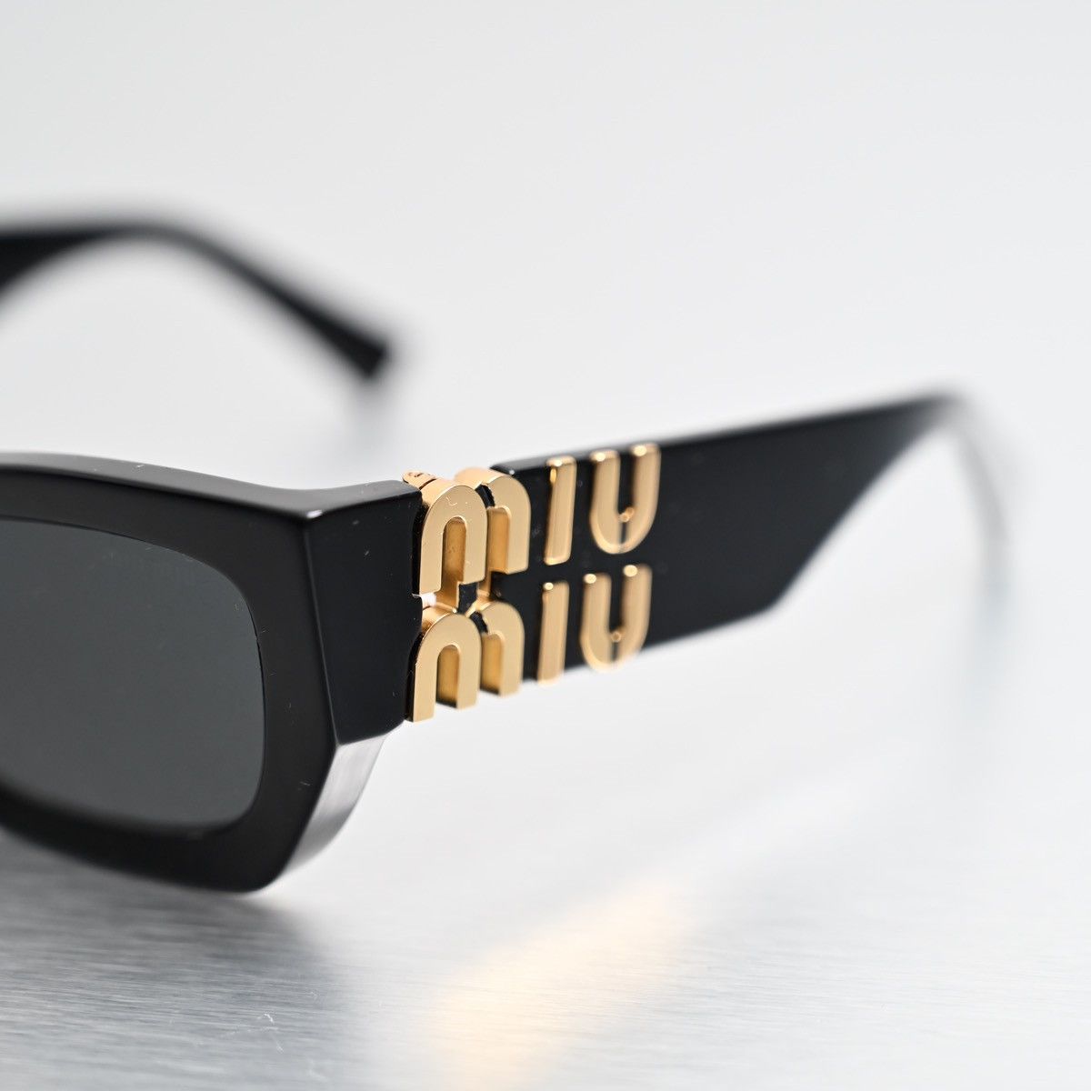 Miu Miu MIU MIU 0MU 09WS SUNGLASSES Size ONE SIZE - 3 Thumbnail
