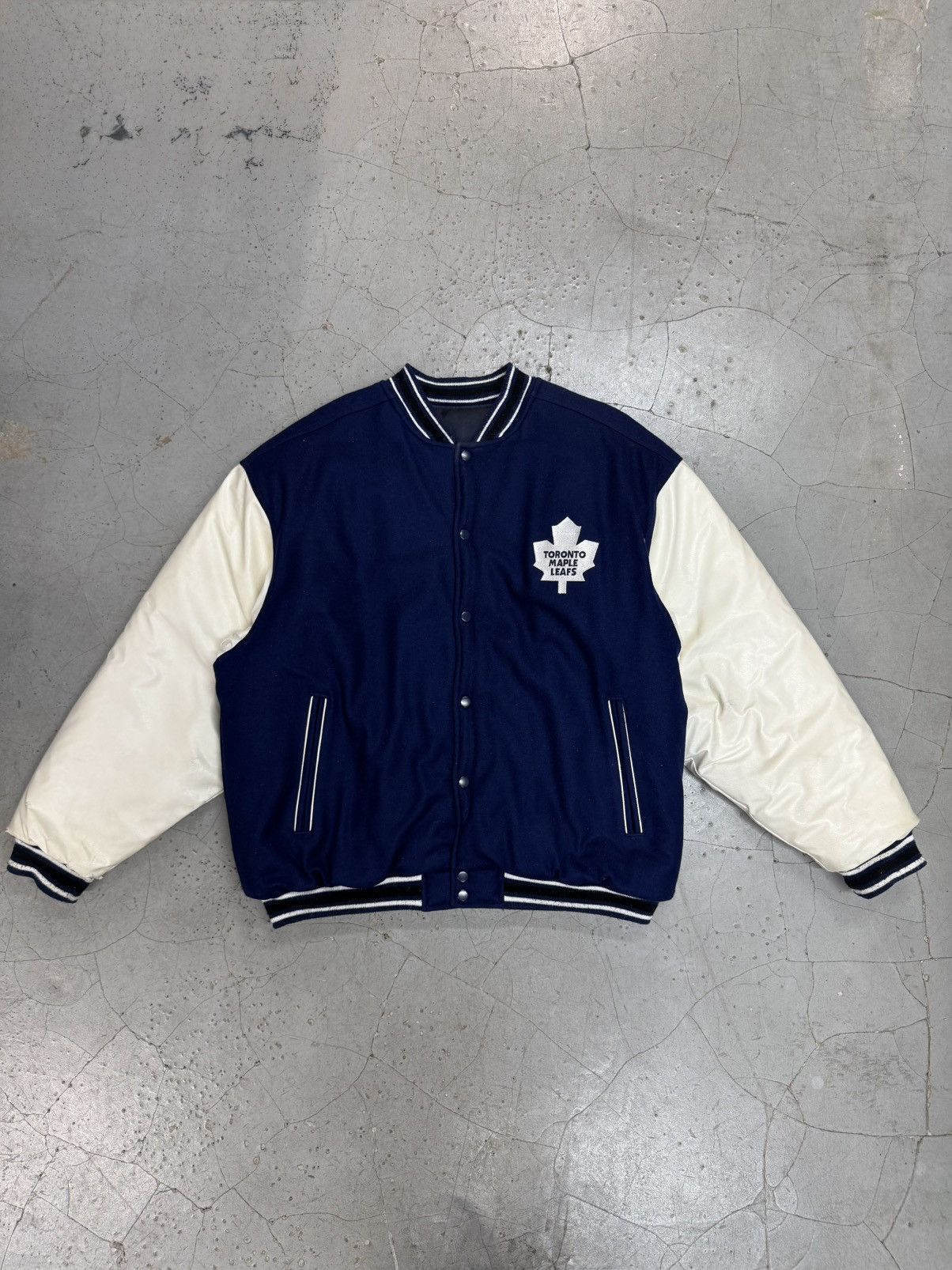 NHL Vintage Toronto Maple Leafs Reversible Varsity/Satin Jacket Size US XL / EU 56 / 4 - 1 Thumbnail