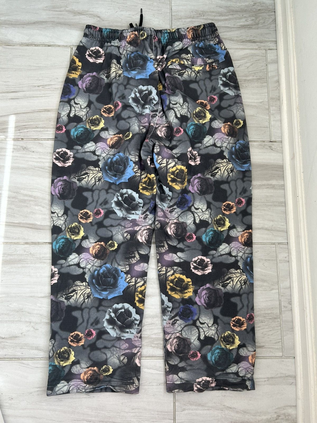 Bape Bape Floral Sweats Size US 31 - 2 Thumbnail