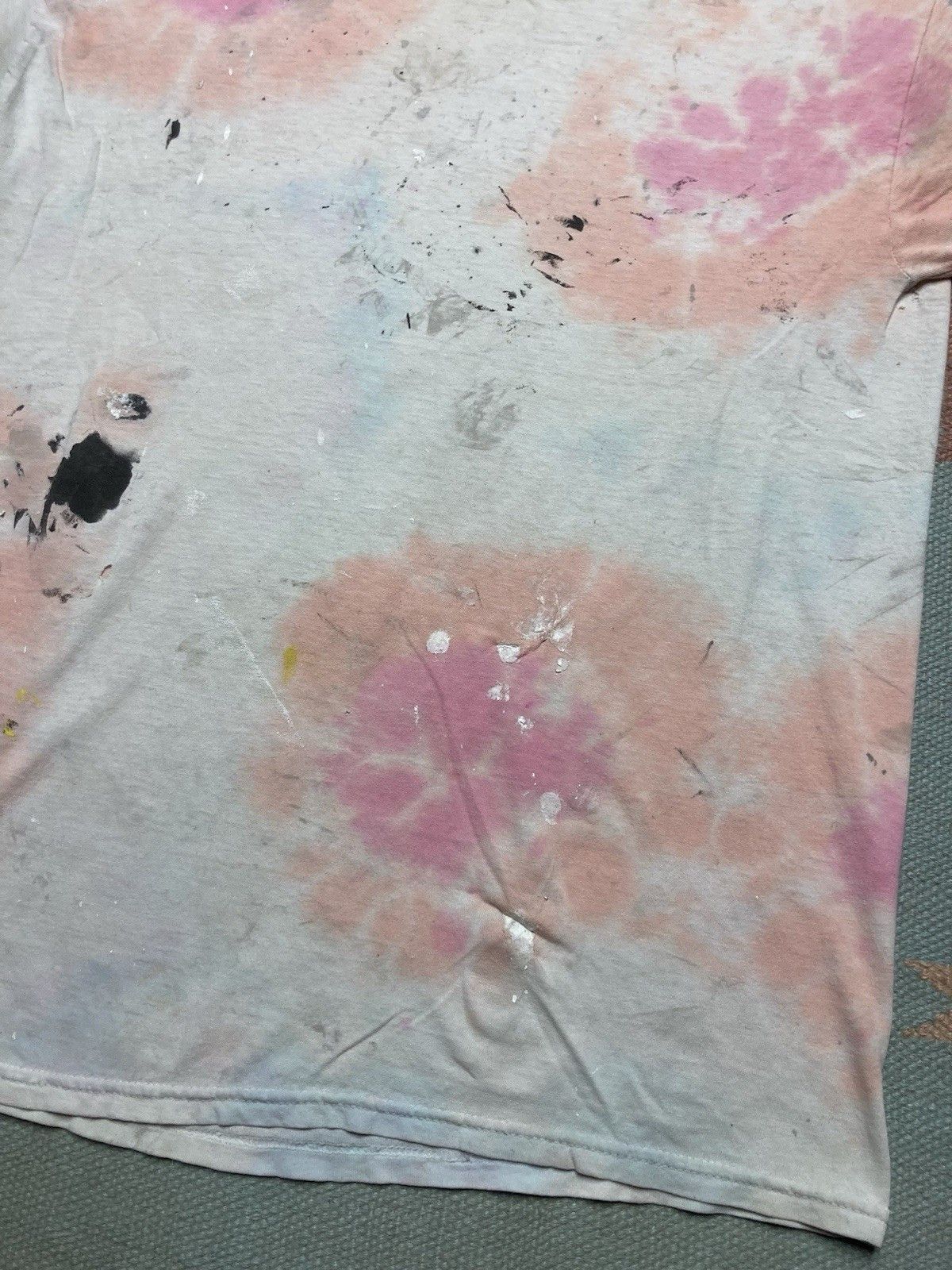 Hanes Hanes tie dye t shirt soft cotton paint distress worn thin L Size US L / EU 52-54 / 3 - 3 Thumbnail