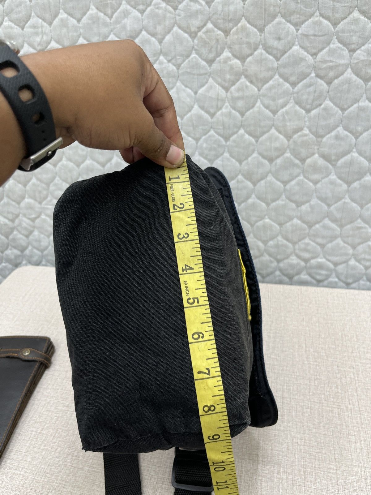 BEAMS GOTHAM CITY SLING BAG