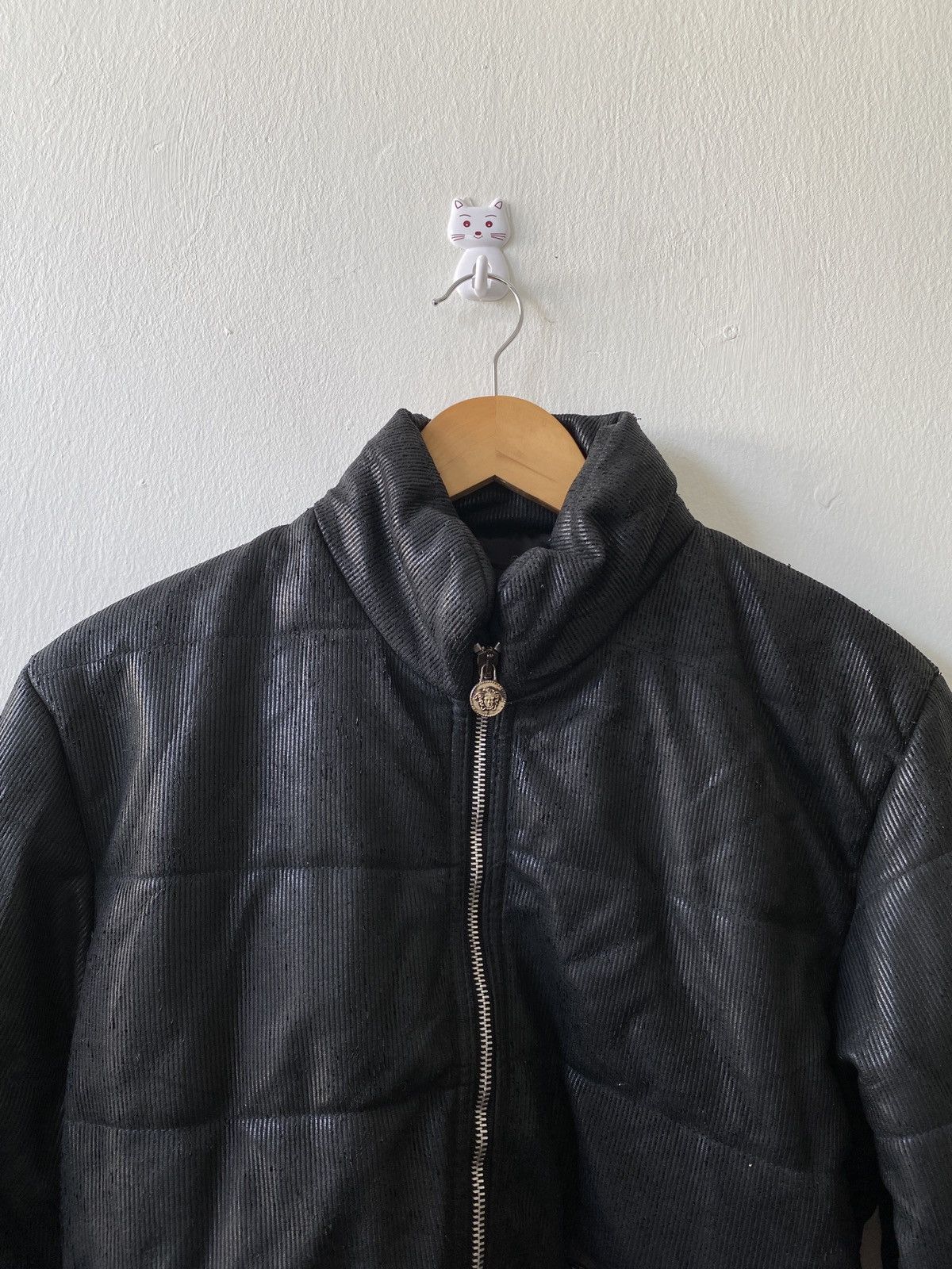 Versace Jeans Couture Vintage Versace Jeans Couture Waxed Puffer Jacket Size US XS / EU 42 / 0 - 3 Thumbnail