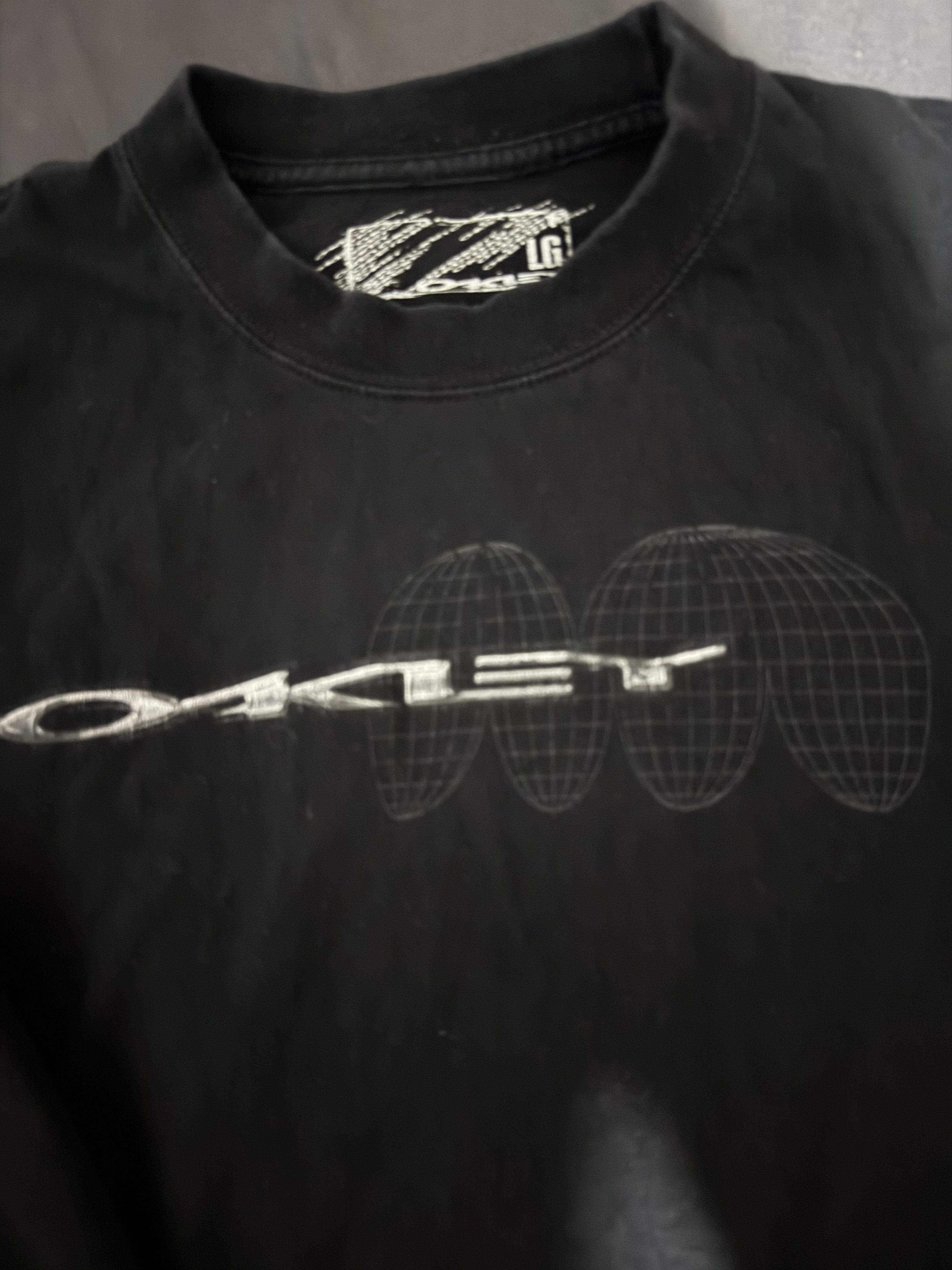 Oakley OAKLEY LONG SLEEVE VERY RARE ❤️‍🔥 Size US L / EU 52-54 / 3 - 3 Thumbnail