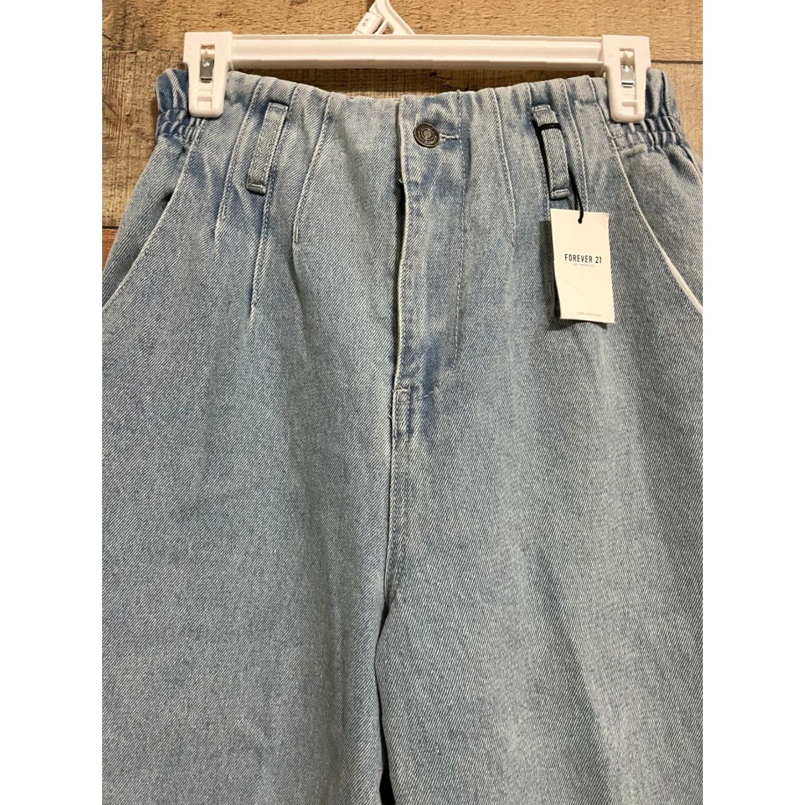 Forever 21 **Light Wash High Waist Forever 21 Denim Skinny Women's Size 27** User: Light Wash High Waist Forever 21 Denim Skinny Women's Size 27 Size 27" / US 4 / IT 40 - 2 Thumbnail
