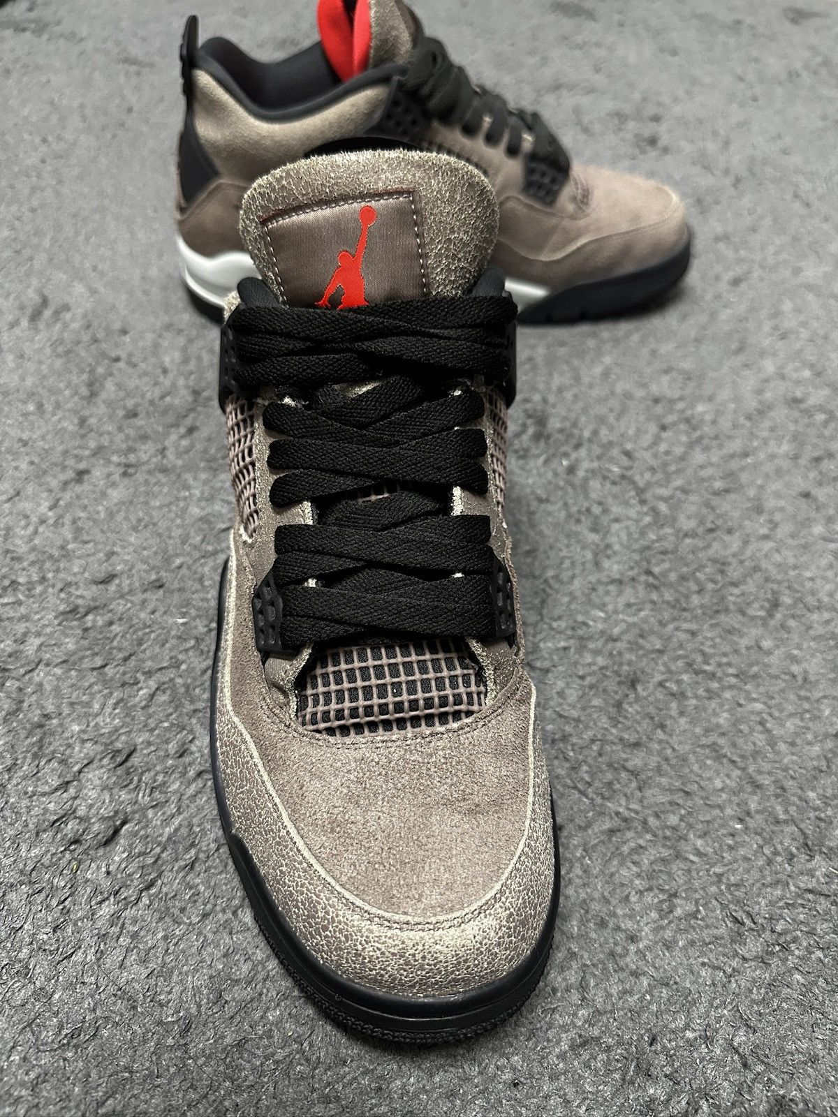 Jordan Brand Air Jordan 4 Taupe Haze Size US 9.5 / EU 42-43 - 2 Thumbnail