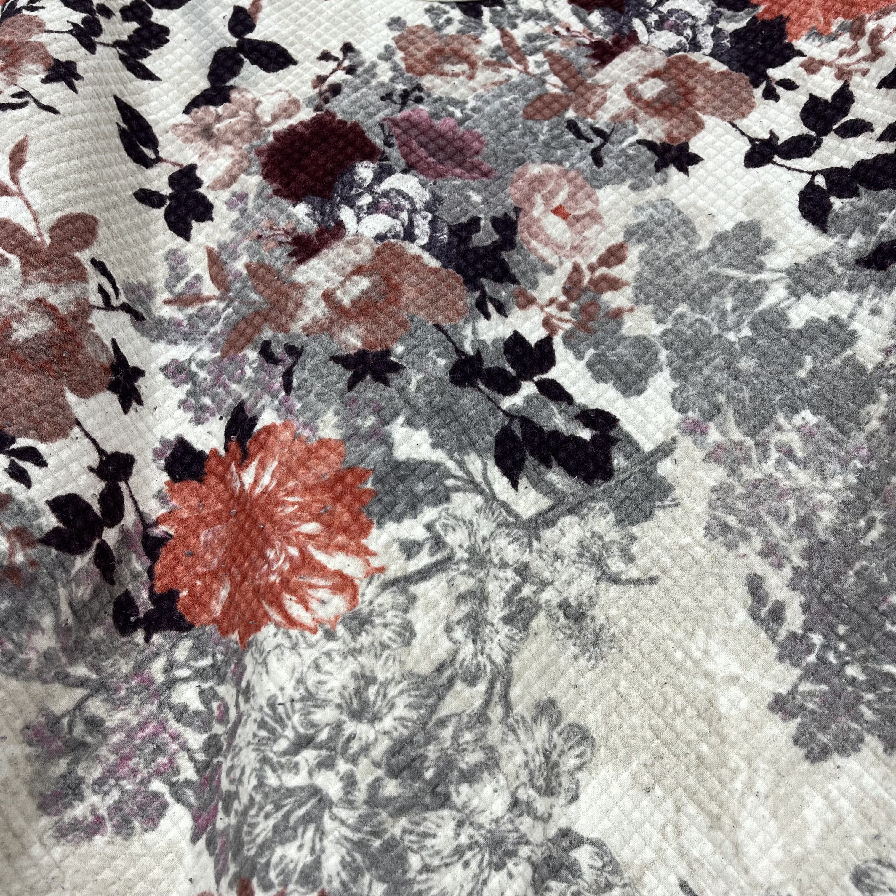 H&M H&M Flower Design Quilted Sweatshirt #1339/AU Size US L / EU 52-54 / 3 - 4 Thumbnail
