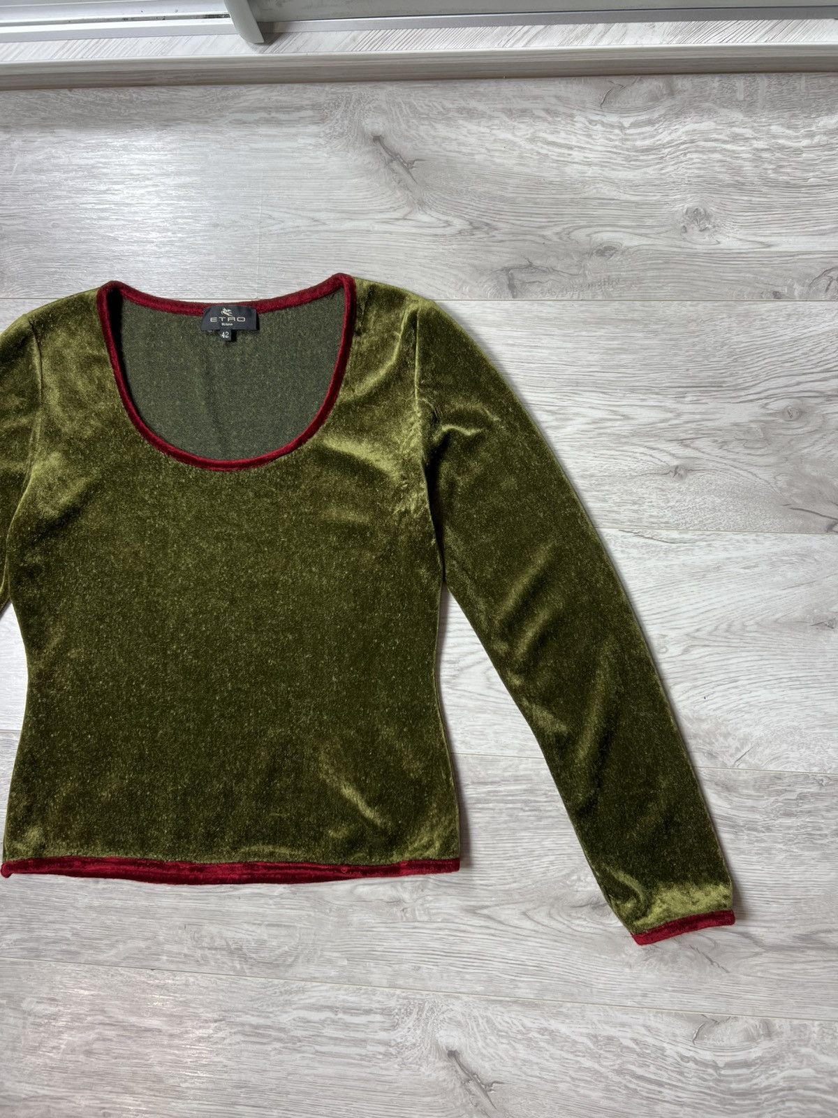 Etro Rare Etro Milano Velour Top Blouse Long Sleeve Size 42 Size M / US 6-8 / IT 42-44 - 2 Thumbnail