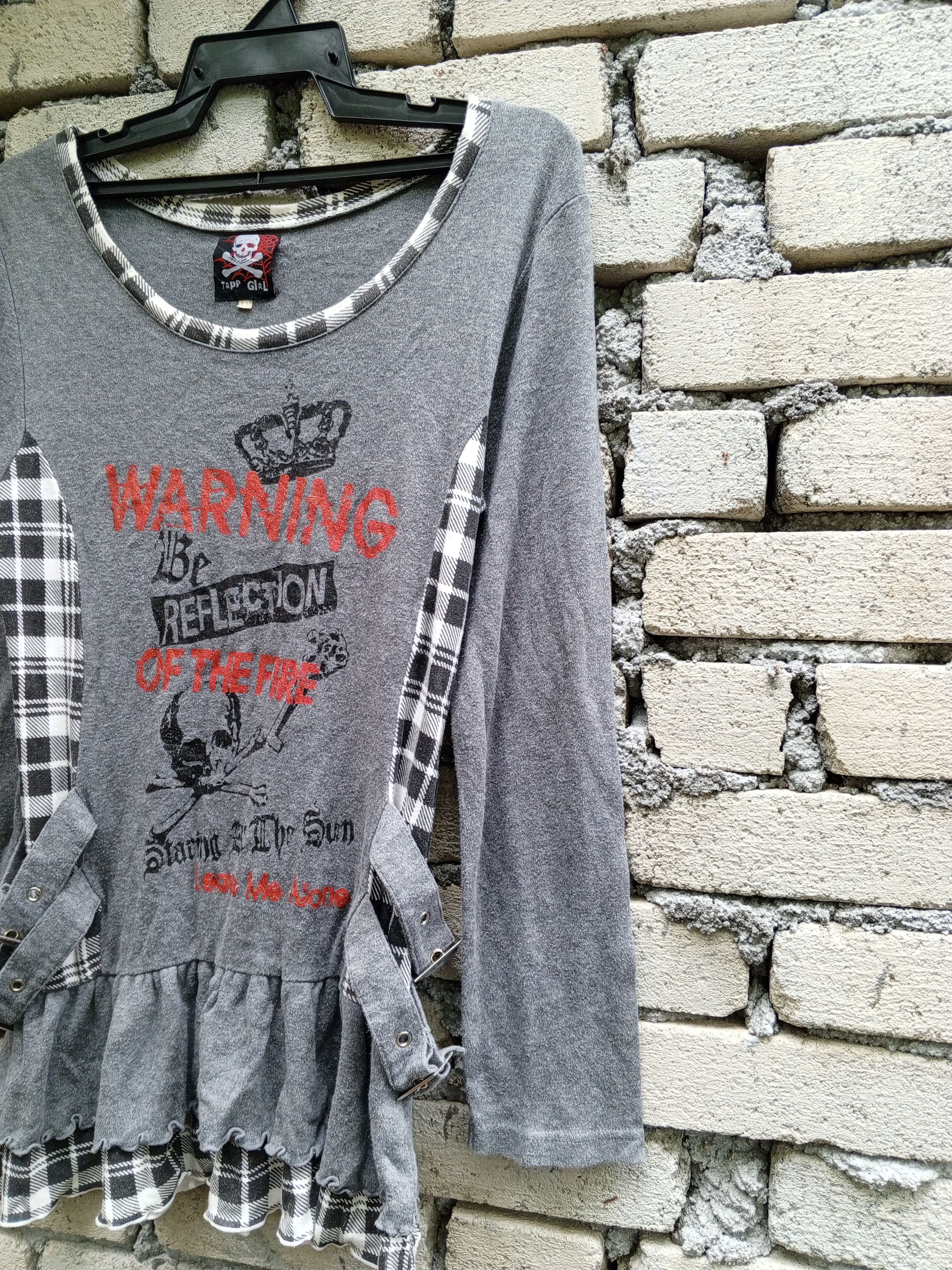Japanese Brand {💥 PUNK JAPAN💥 }Trop girl warning punk skull Size XS / US 0-2 / IT 36-38 - 3 Thumbnail