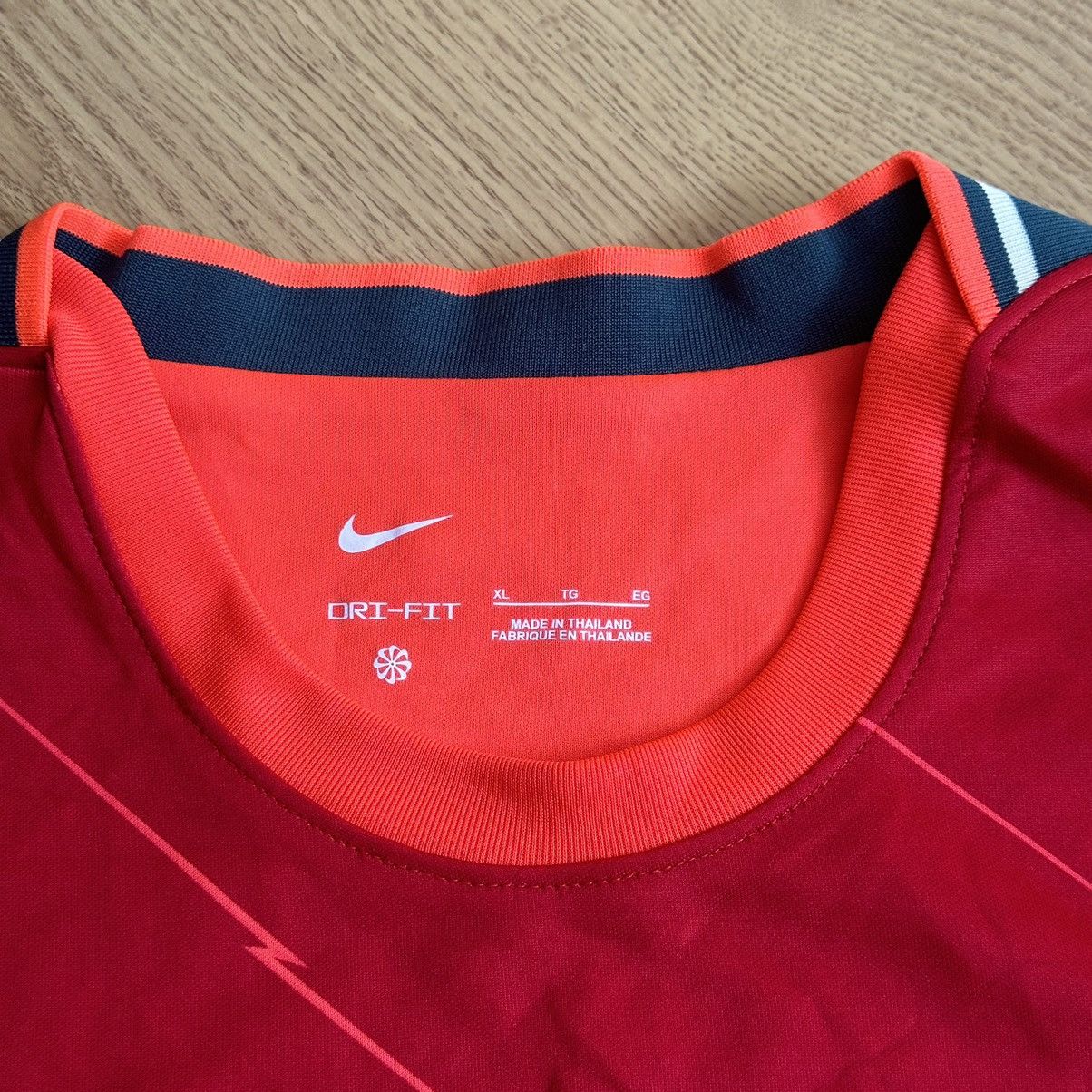Nike Liverpool 2021/2022 Nike Home Soccer Jersey Size US XL / EU 56 / 4 - 5 Thumbnail