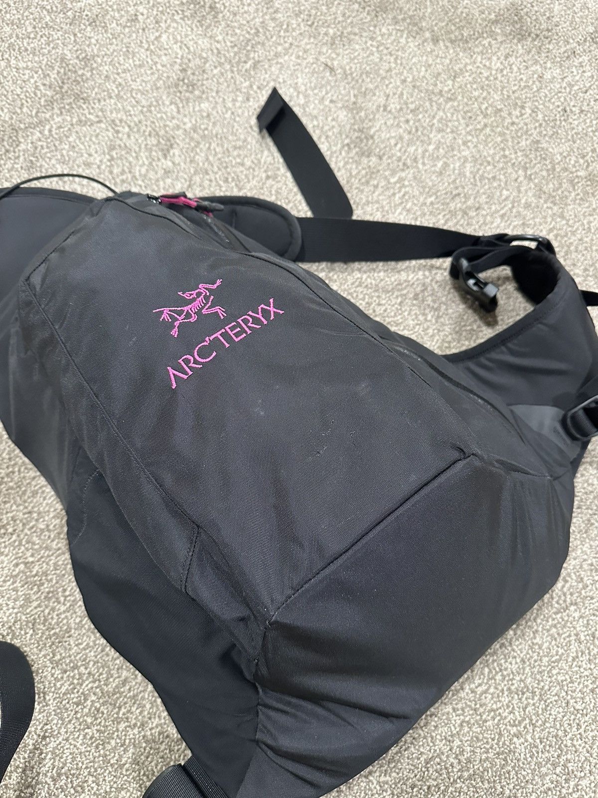 Arc'Teryx System A - Quiver Crossbody bag