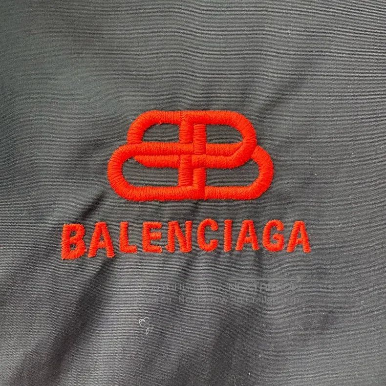 Balenciaga Balenciaga Logo Pattern Stand Collar Zipper Long Sleeve Ja Size US XS / EU 42 / 0 - 4 Thumbnail