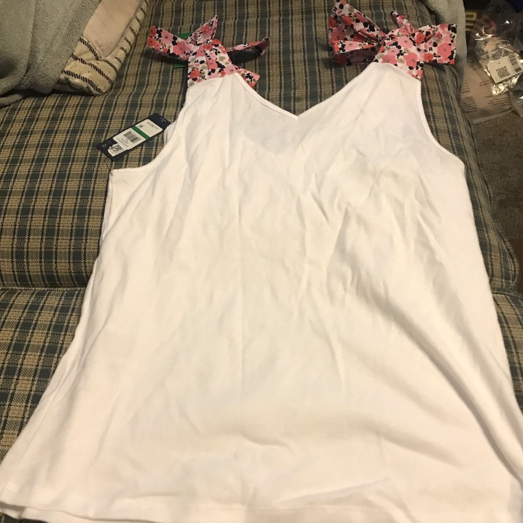 Tommy Hilfiger VINTAGE Tommy Hilfiger Tank Top Womens L Santa Monica White V-Neck Sleeveless 100% Cotton New with Tags Men/Women Not applicable Size L / US 10 / IT 46 - 5 Thumbnail