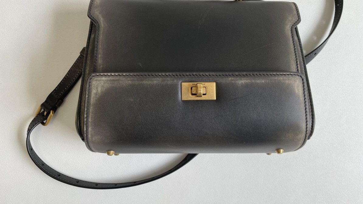 Balenciaga Olive Distressed Leather ‘Money’ Hand Bag Size ONE SIZE - 3 Thumbnail