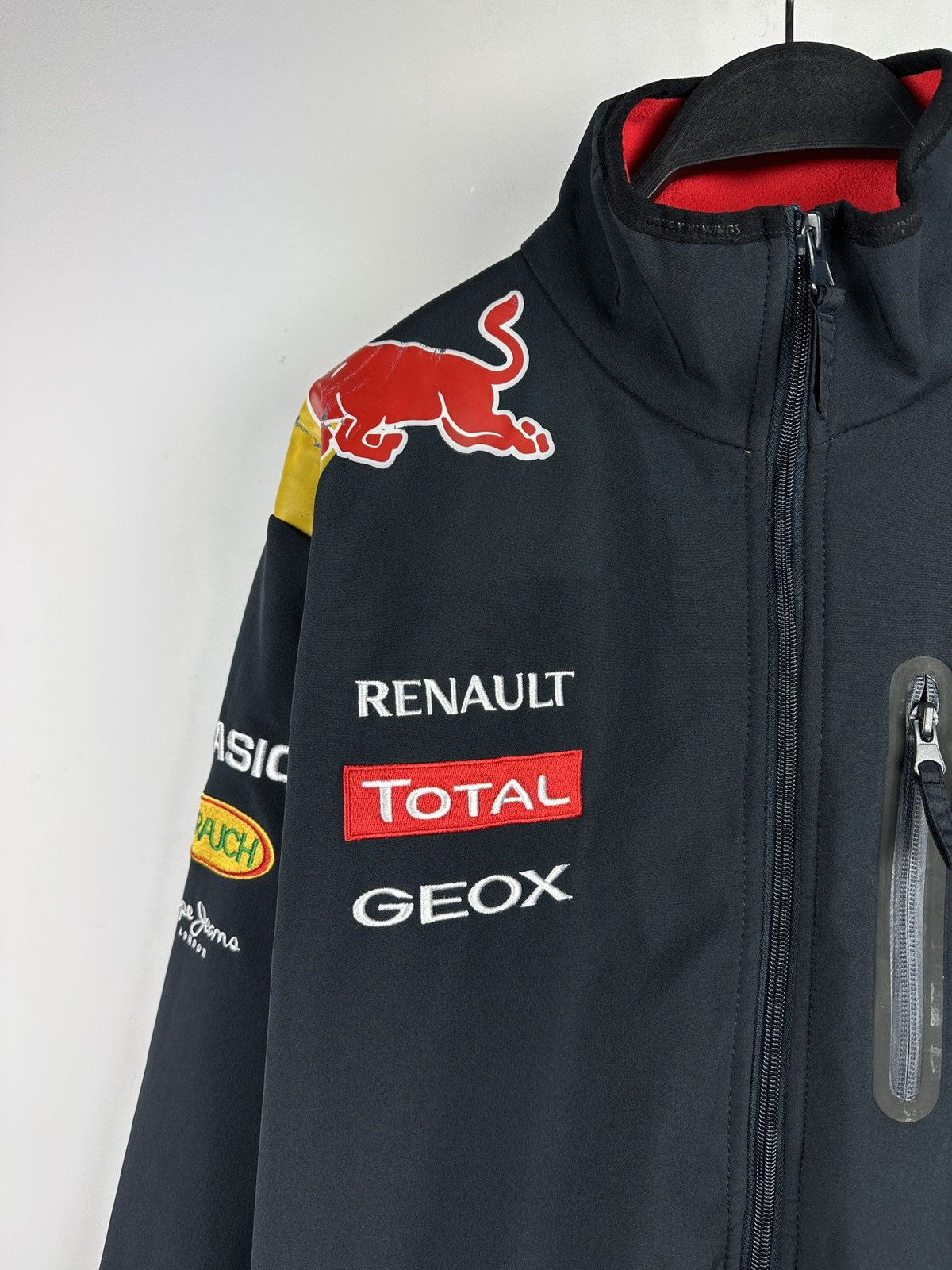 Red Bull × Vintage Vintage Red Bull Big Logo Racing Jacket Size US M / EU 48-50 / 2 - 2 Thumbnail