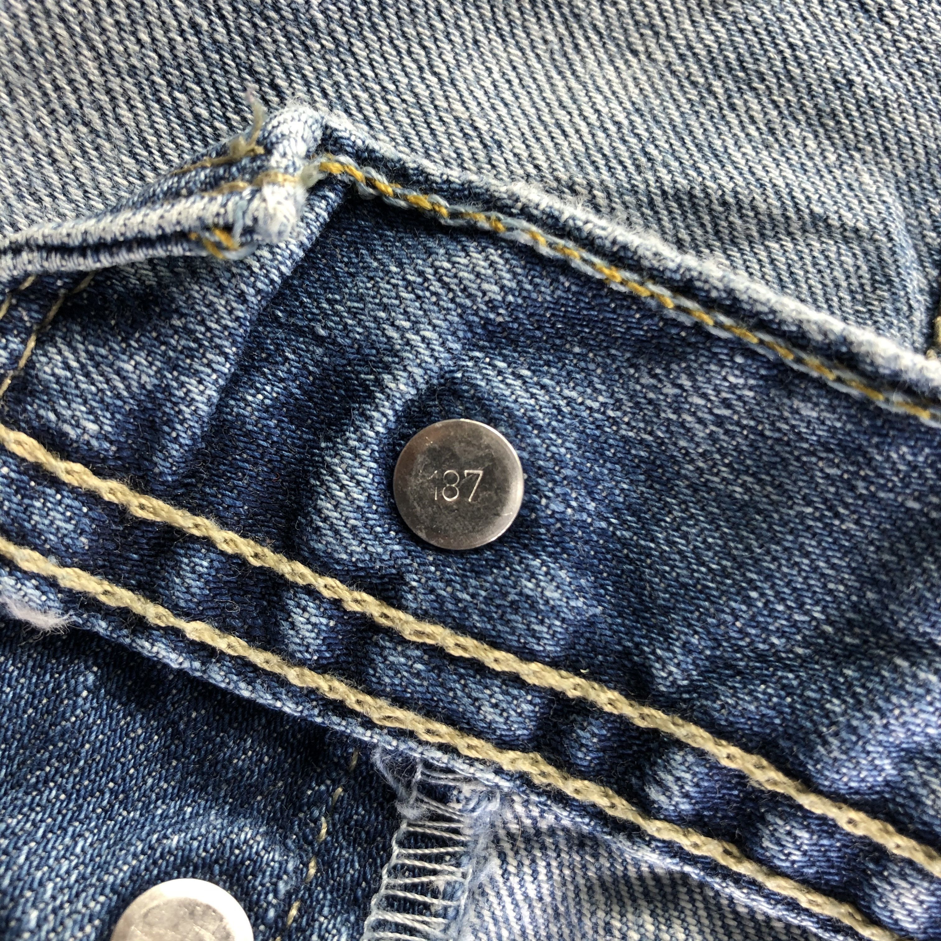 Levi's Vintage Blue Wash Levis SilverTab Jeans-J3457 Size US 35 - 8 Thumbnail