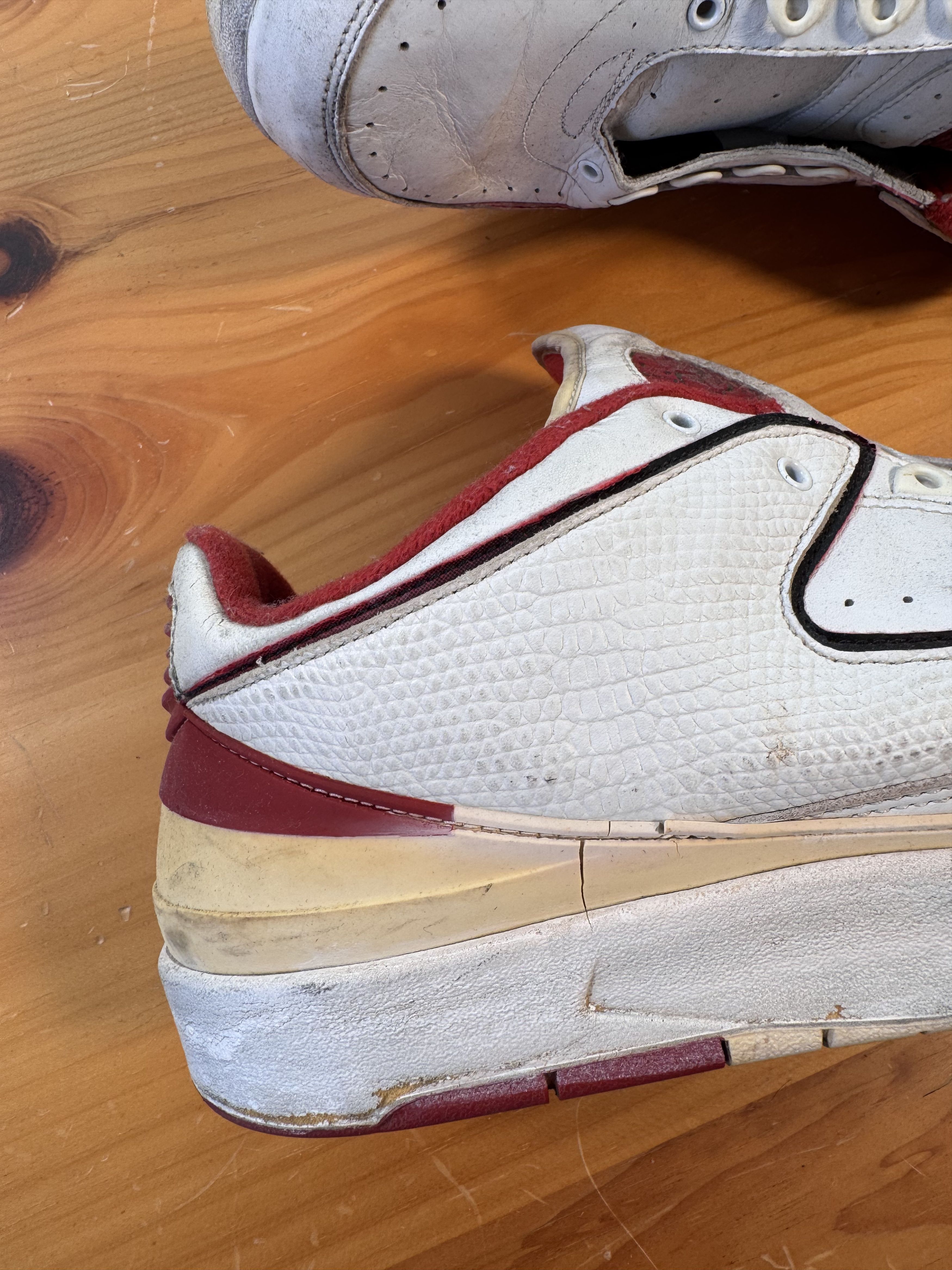 Jordan Brand 2004 Jordan 2 low Size US 14 / EU 47 - 2 Thumbnail