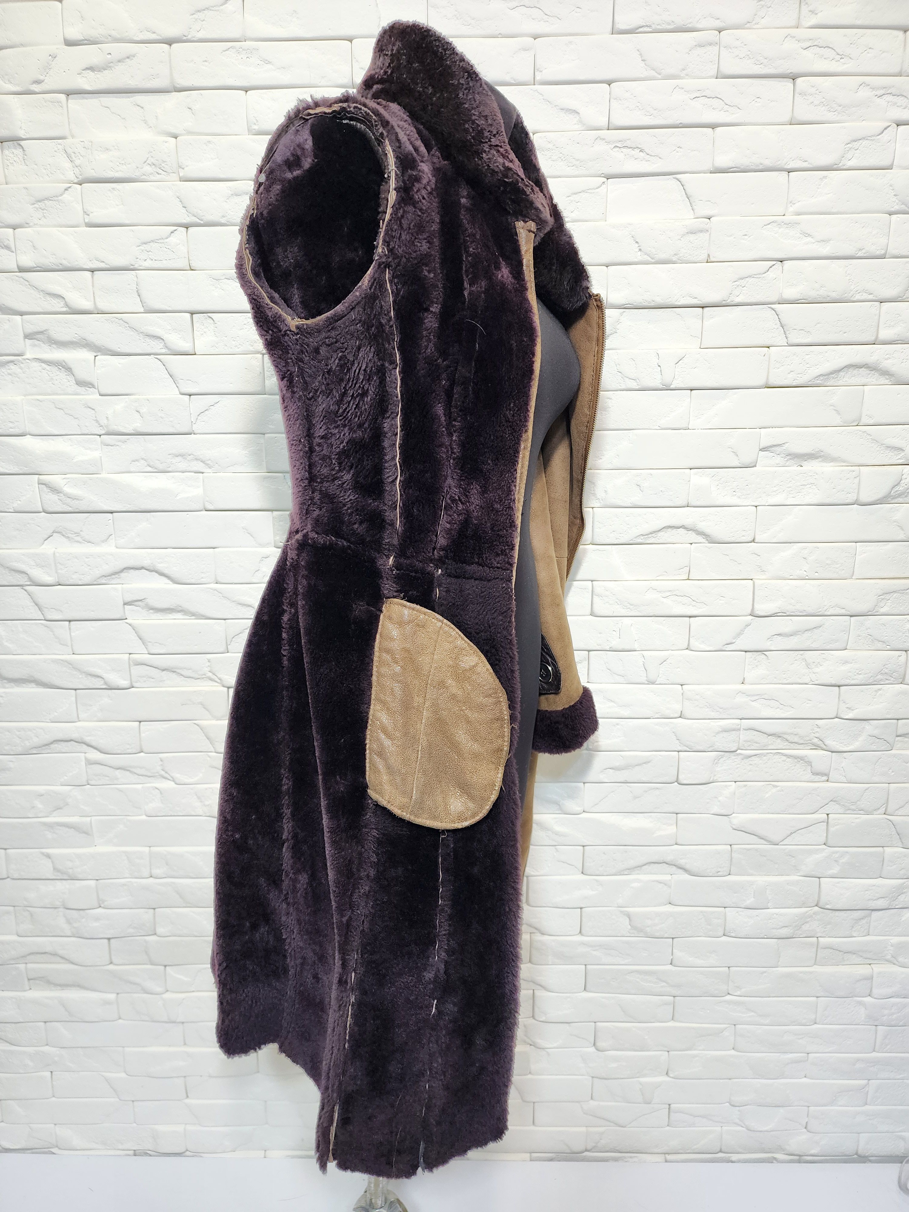 Genuine Leather Brown Sheepskin Coat: Genuine Fur, Metal Zipper. Size S / US 4 / IT 40 - 8 Thumbnail