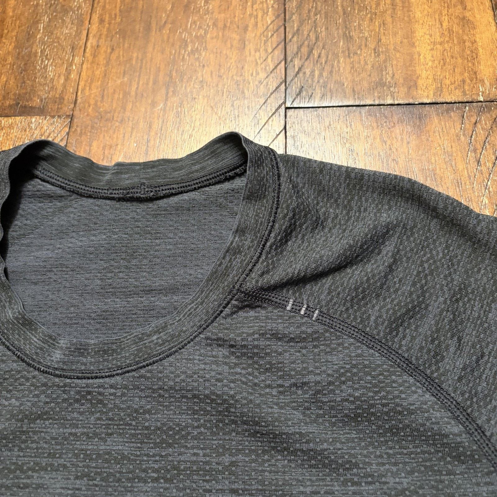 Lululemon Lululemon Shirt Mens Small Tech Short Sleeve Performance Size US S / EU 44-46 / 1 - 4 Thumbnail