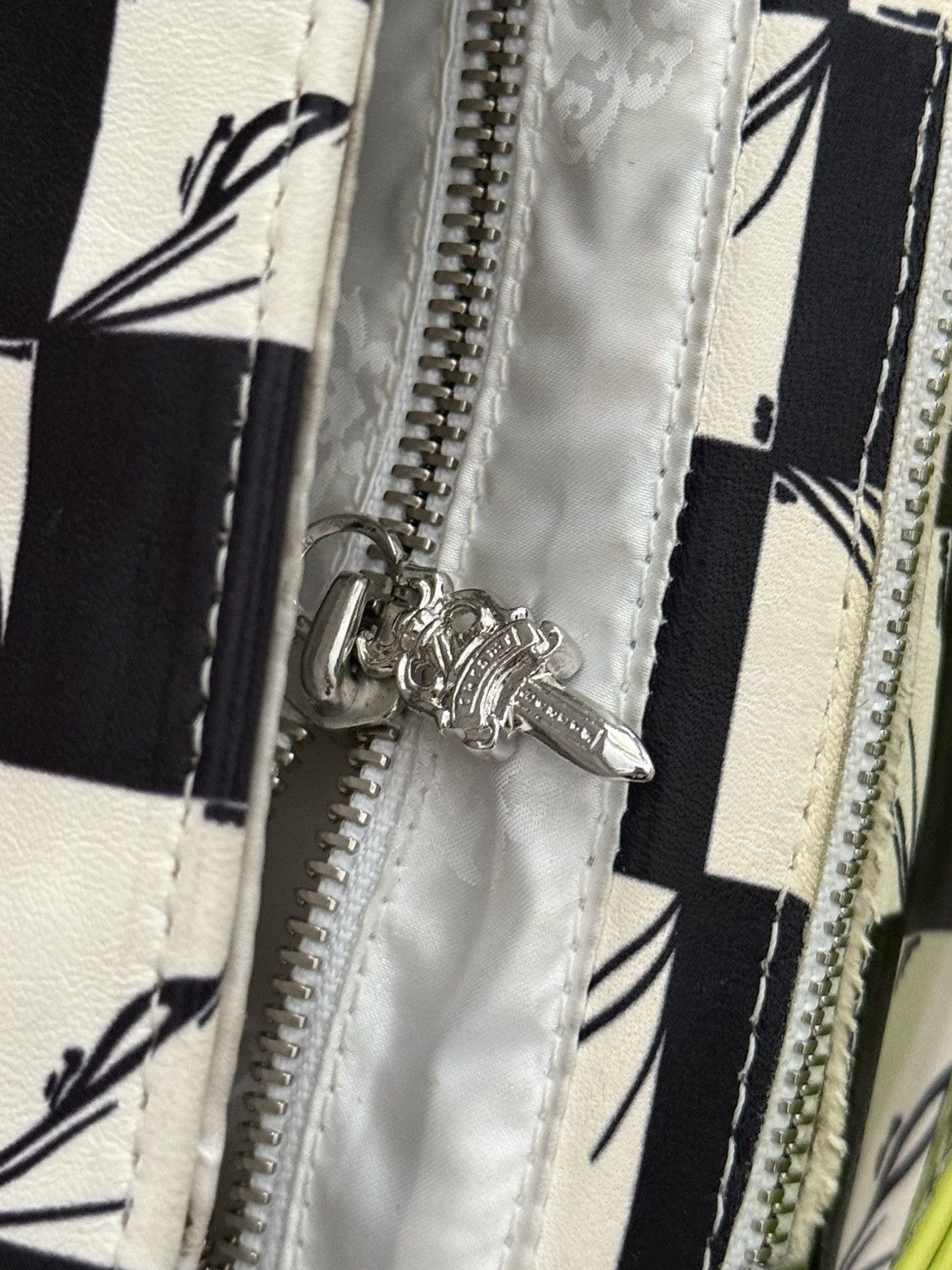 Chrome Hearts Chrome Hearts Mattyboy 99eyes Leather Bag with Green Strap Size ONE SIZE - 10 Thumbnail