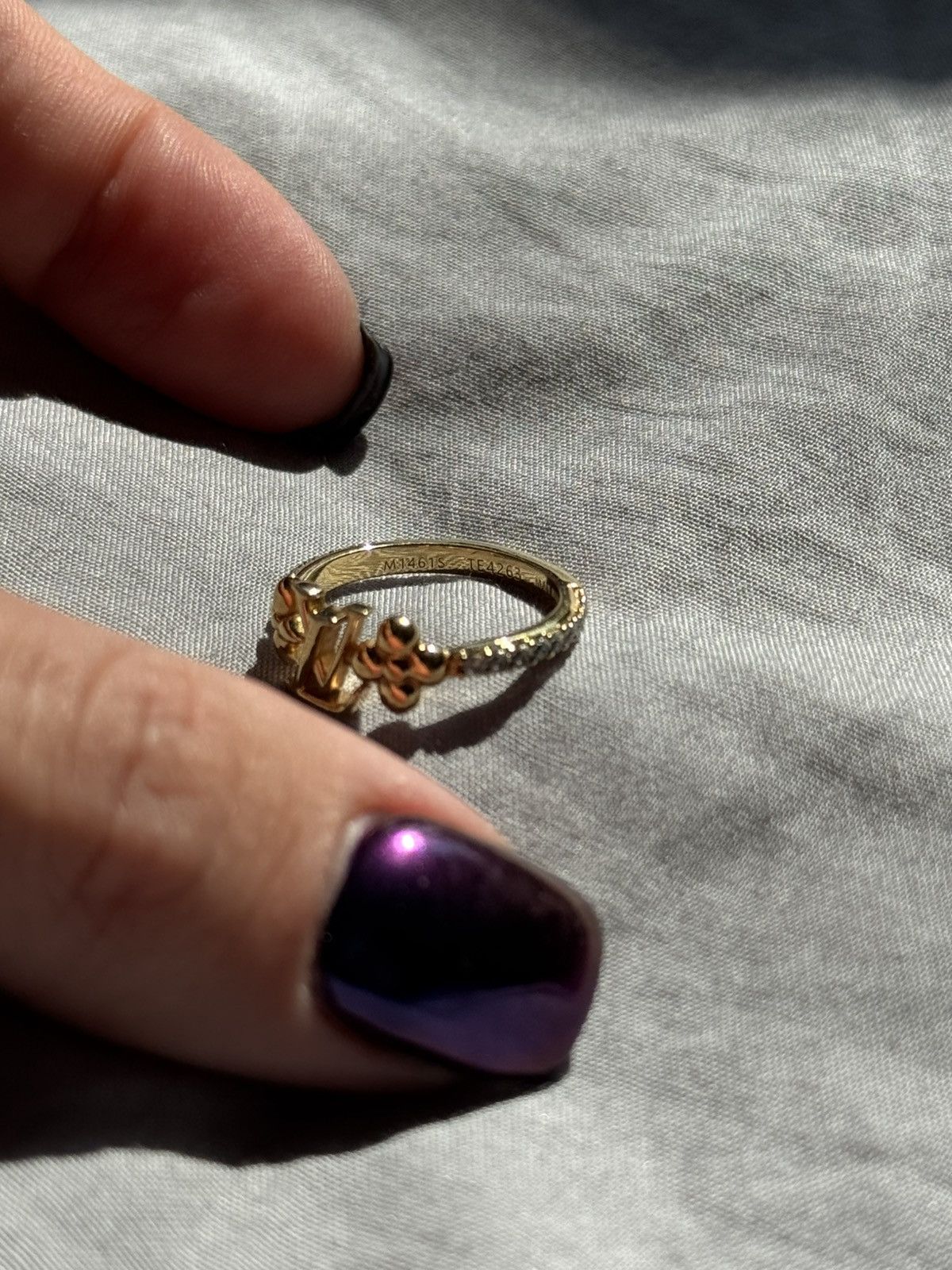 Louis Vuitton Louis Vuitton LV Iconic Metal Gold Ring Size ONE SIZE - 4 Thumbnail