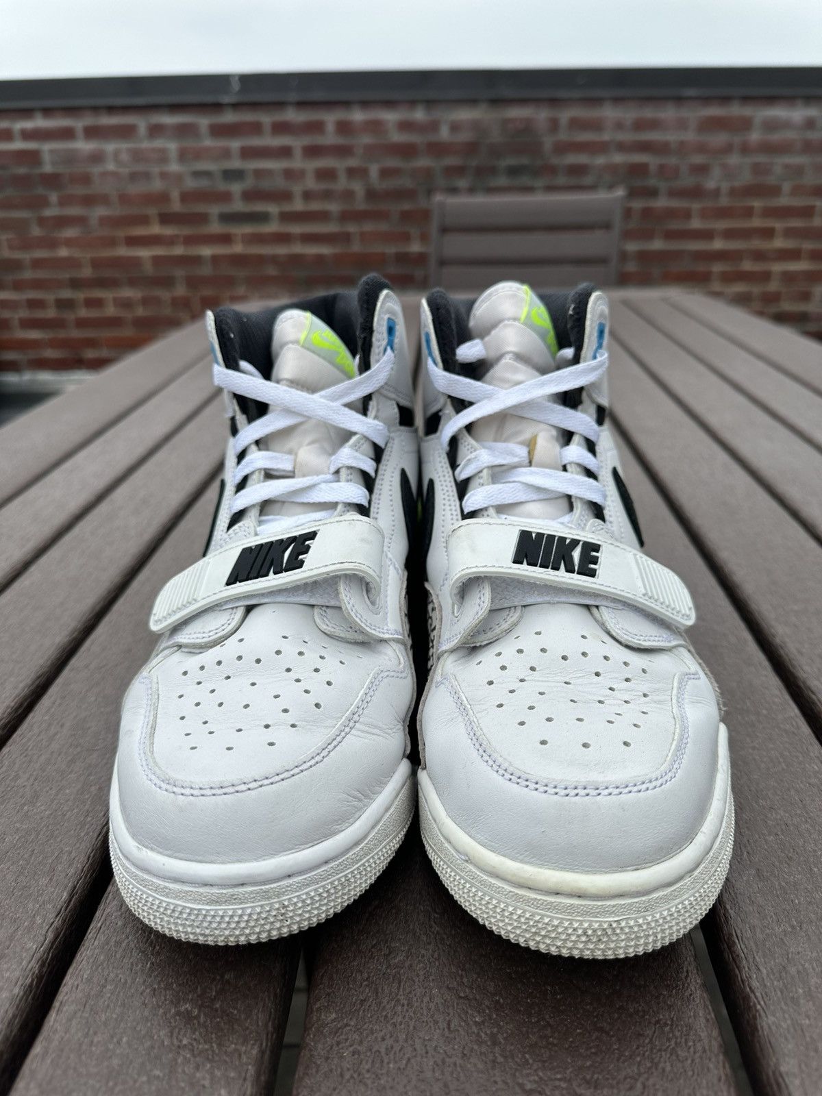 Jordan Brand “Command Force Volt” Jordan Legacy 312 Size US 11 / EU 44 - 2 Thumbnail