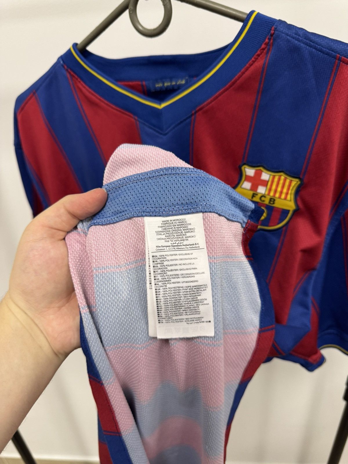 Nike Vintage Nike Barcelona Jersey 2009/2010 Home Football Shirt Size US XL / EU 56 / 4 - 13 Thumbnail