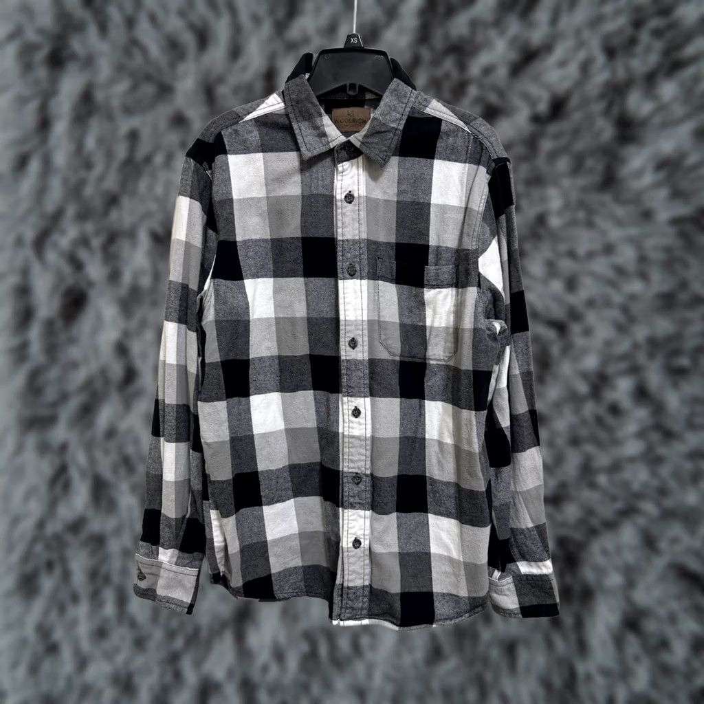 Vintage Woolrich Shirt Mens Medium Black White Plaid Flannel Long Sleeve Button-Down Size US M / EU 48-50 / 2 - 1 Thumbnail
