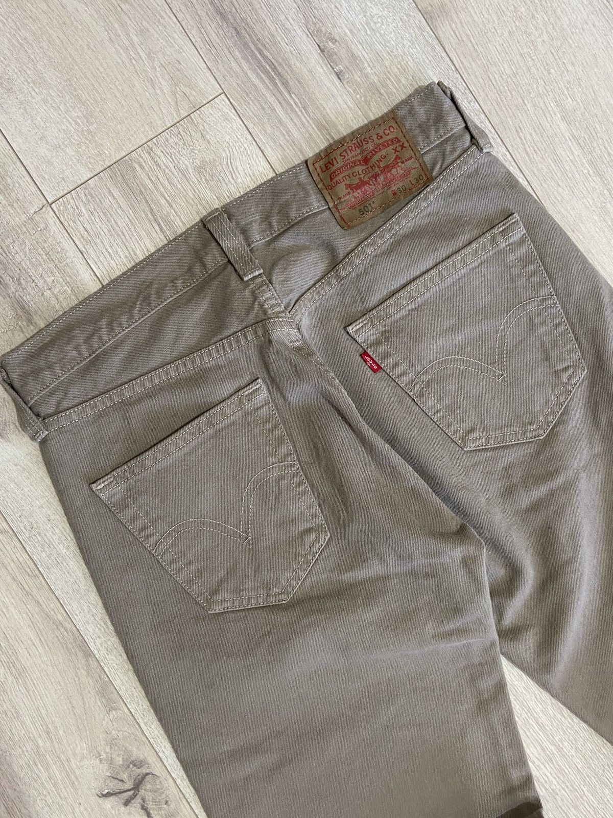 Levi's × Vintage Levi’s 501 pants 90s vintage brown size W30 L30 Size US 30 / EU 46 - 2 Thumbnail