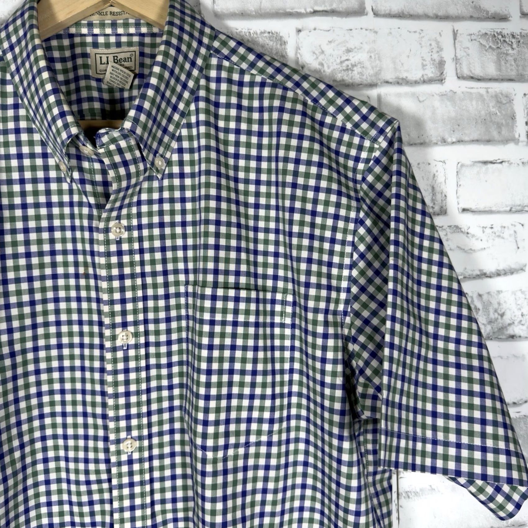 Vintage L.L. Bean Wrinkle Resistant 100% Cotton Short Sleeve Button-Down Shirt Mens L Blue Plaid Button-Up Size US L / EU 52-54 / 3 - 2 Thumbnail