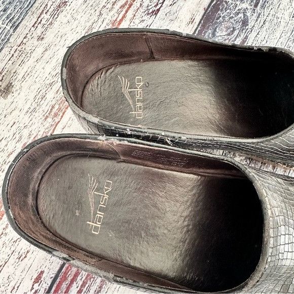 Dansko Dansko Marisol Clog Pewter Metallic Croc Leather Size EU 37 Size US 7 / IT 37 - 7 Thumbnail