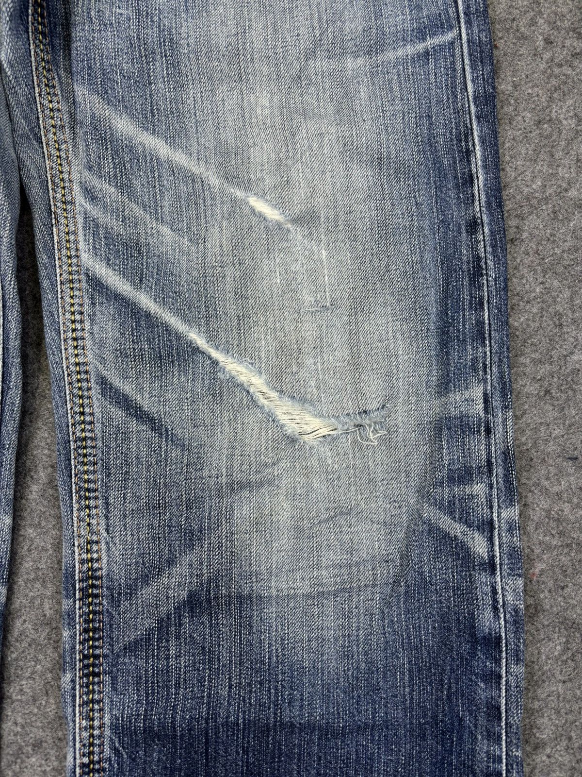 Edwin 💥Thrashed💥Wide Edwin Thrashed Style Distressed Denim F960 Size US 30 / EU 46 - 5 Thumbnail