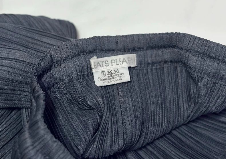 Issey Miyake issey miyake size:3 Space grey pleated pants Size 42" / US 20 - 2 Thumbnail