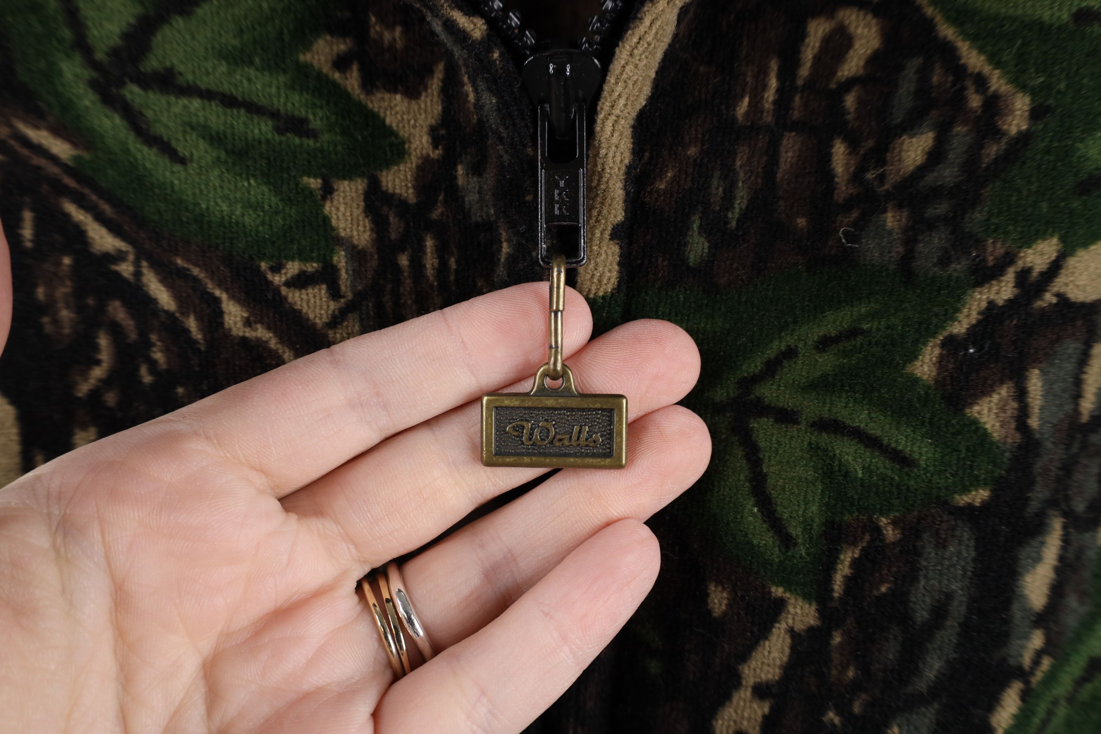 Vintage × Walls Vintage 90s Walls Camouflage Soft Cloth Bomber Jacket USA Size US L / EU 52-54 / 3 - 4 Thumbnail