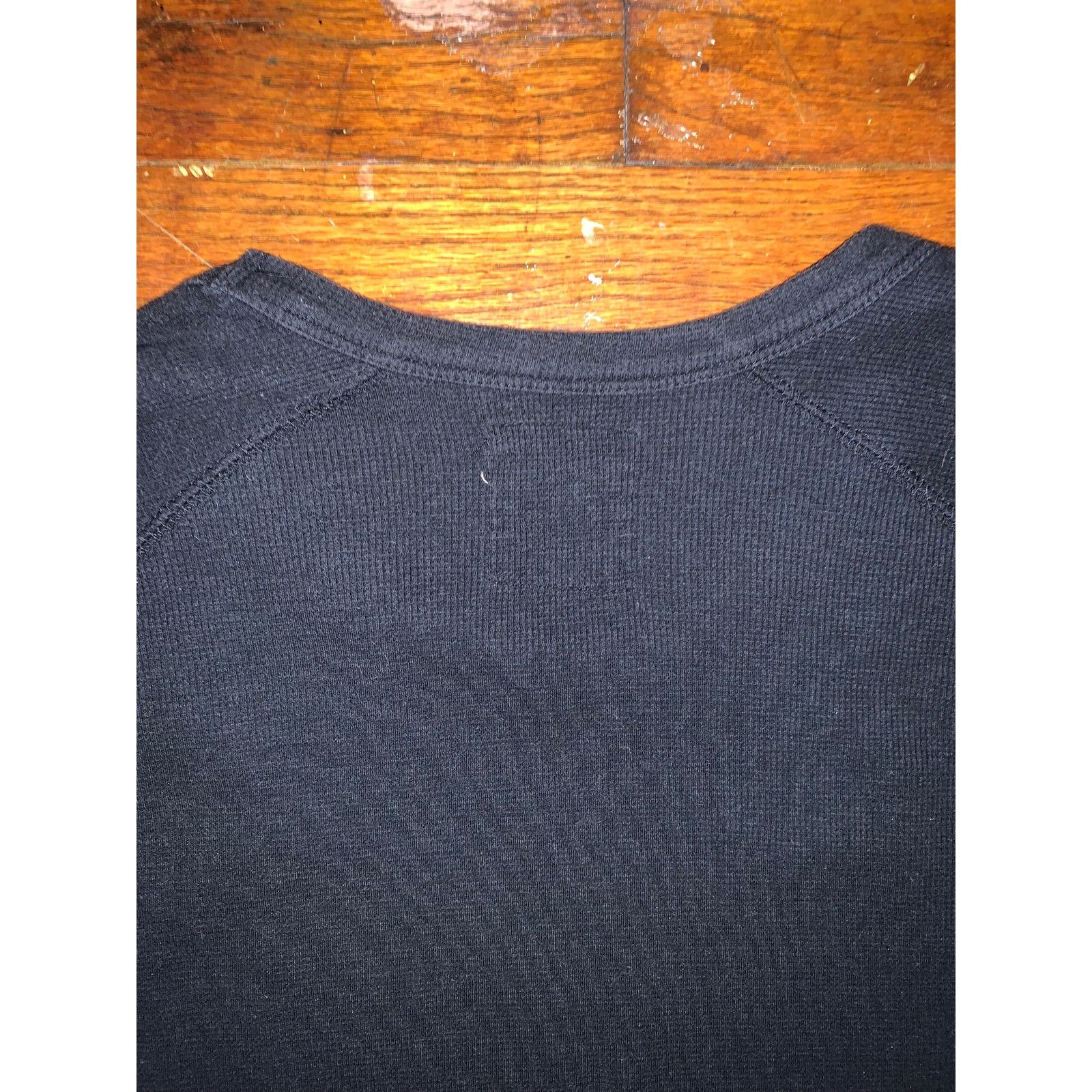 Old Navy Old Navy Y2K Skull Thermal Shirt 2XL So-Cal Black Size US XXL / EU 58 / 5 - 7 Thumbnail