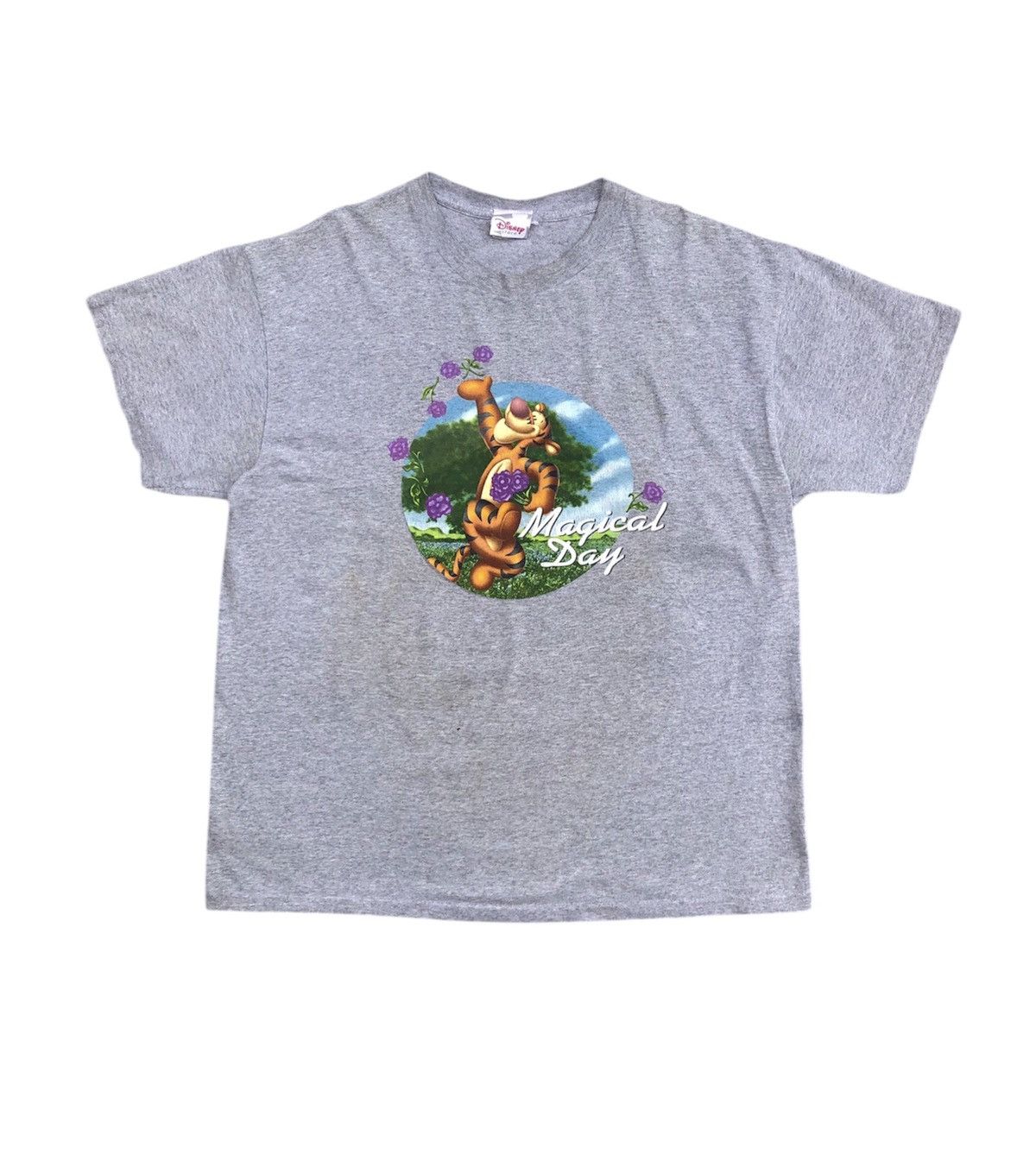 Vintage Vintage Disney Tigger Magical Day Tee Size US L / EU 52-54 / 3 - 1 Thumbnail