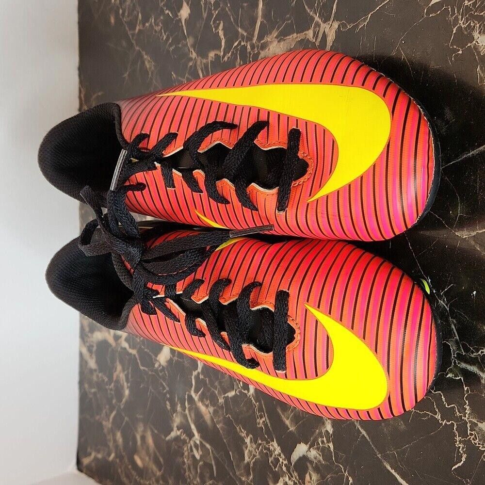 Nike Nike kids Mercurial soccer shoes size us 4Y Size US 5 / EU 37 - 2 Thumbnail