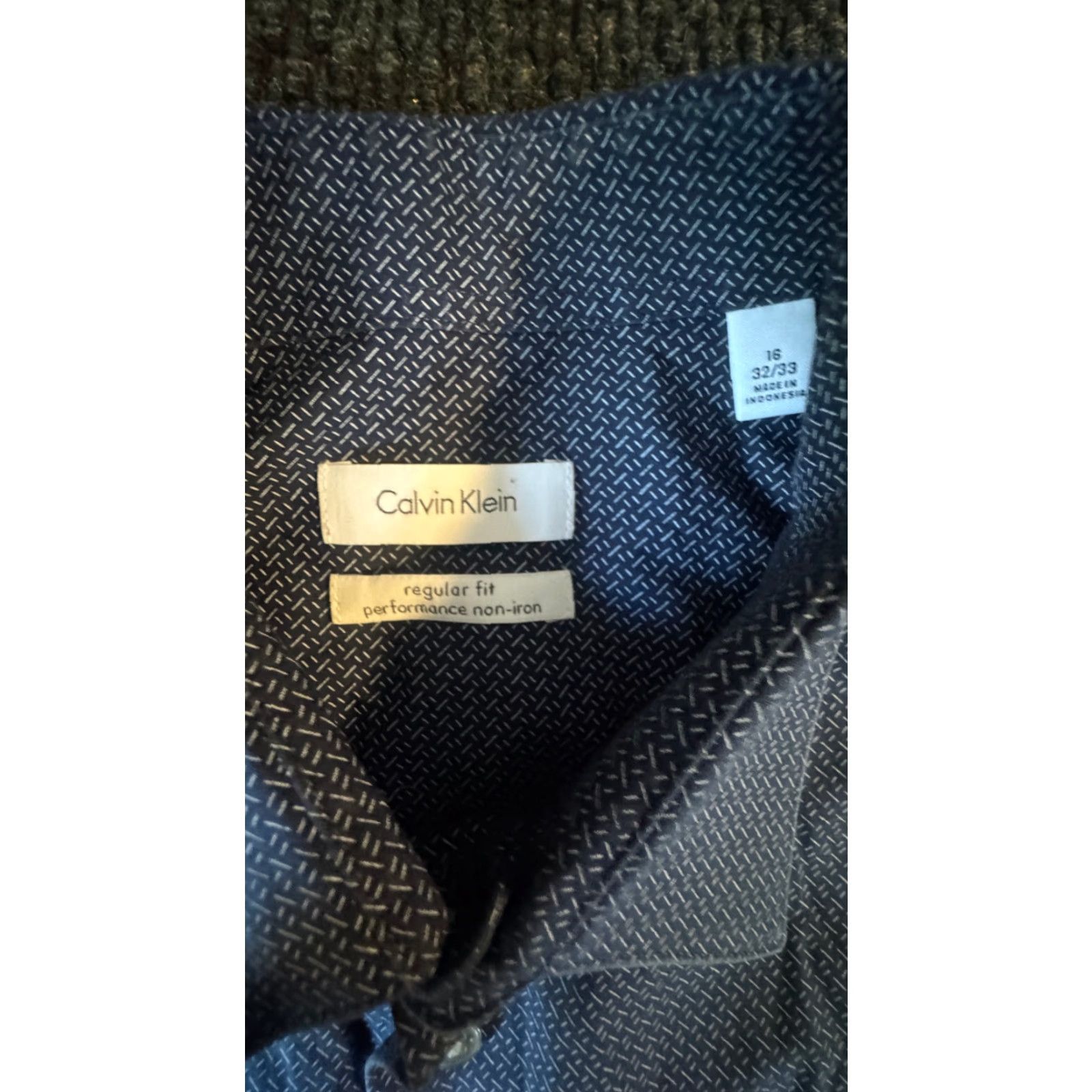 Calvin Klein Calvin Klein Performance Long Sleeve Shirt Men Blue Geometric Cotton Size 16 Size US L / EU 52-54 / 3 - 2 Thumbnail