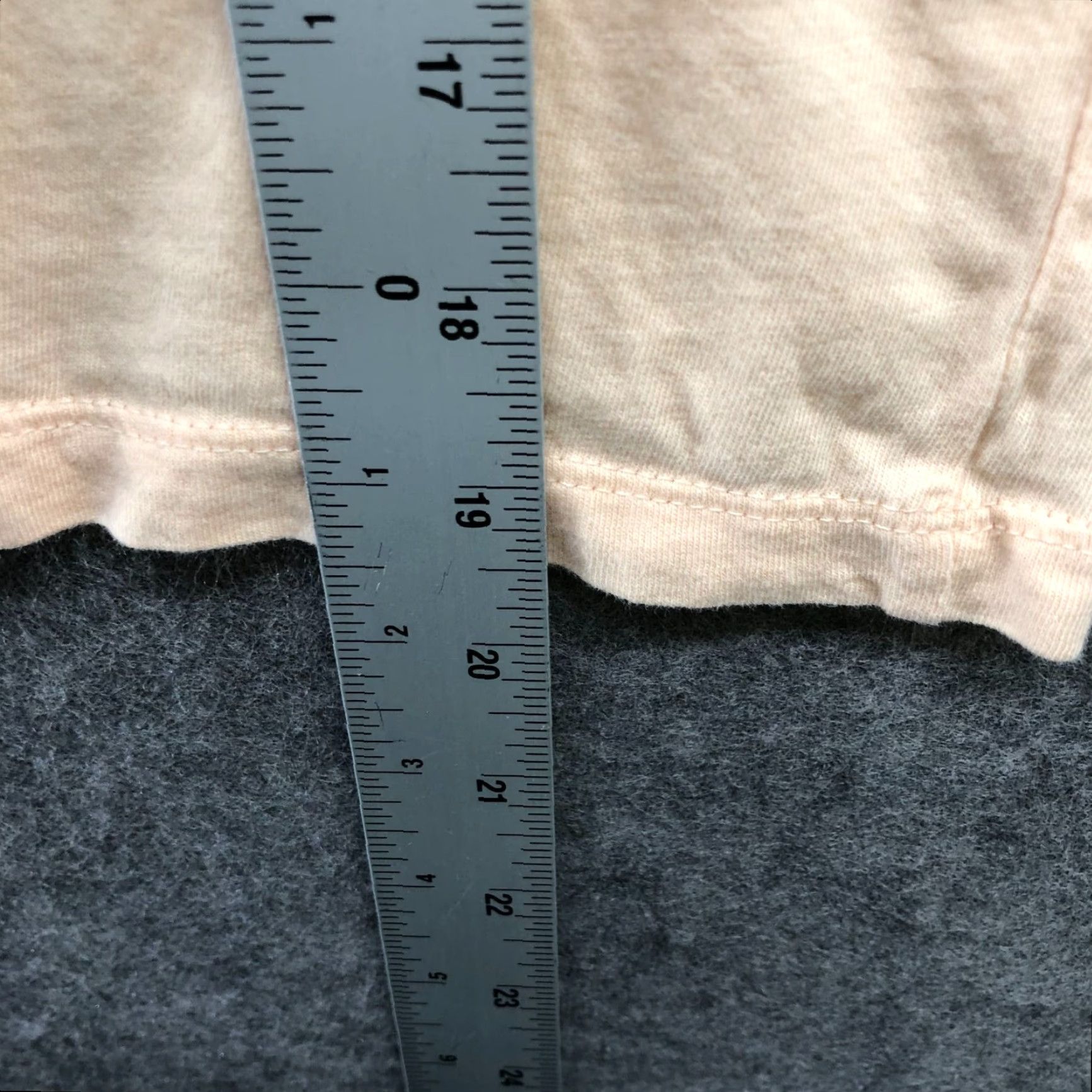 J.Crew VINTAGE? No. J. Crew Broken In Green Spaced T Shirt Womens S Short Sleeve Peach Crewneck Crop Size S / US 4 / IT 40 - 6 Thumbnail