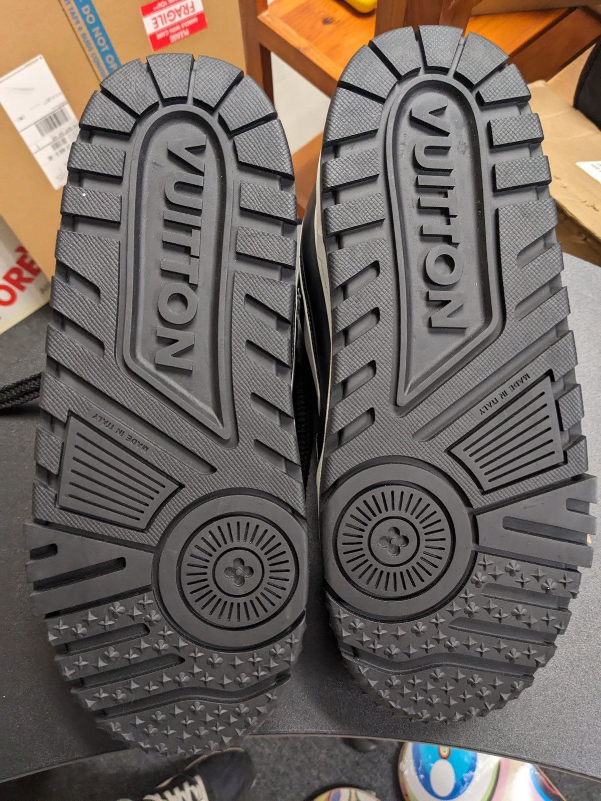 Louis Vuitton LOUIS VUITTON LV TRAINER MAXI SNEAKER BLACK VIRGIL ABLOH Size US 11 / EU 44 - 17 Thumbnail