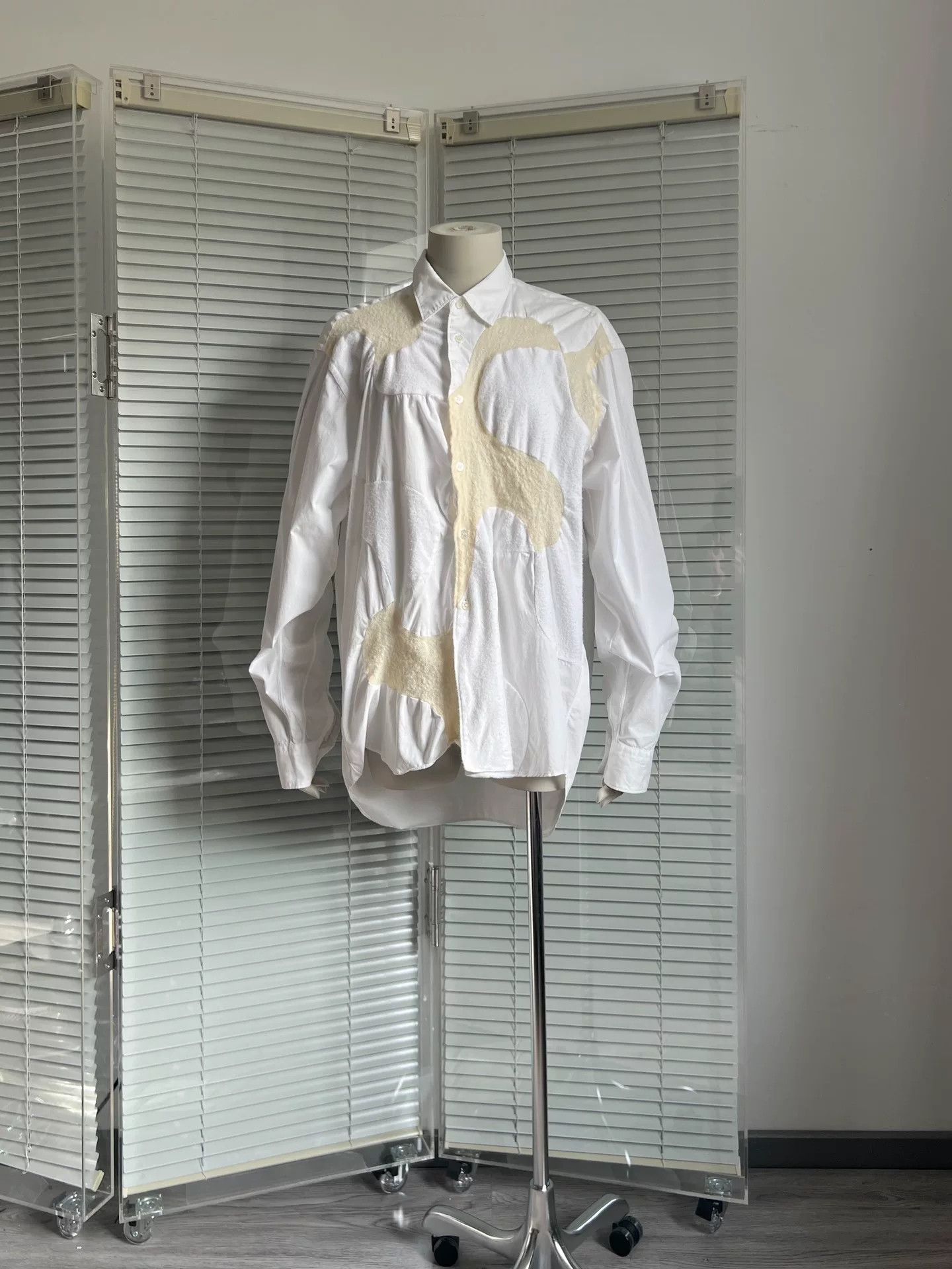 Comme des Garcons COMME des GARCONS Felt Panel Pleated Shirt Size US M / EU 48-50 / 2 - 1 Thumbnail