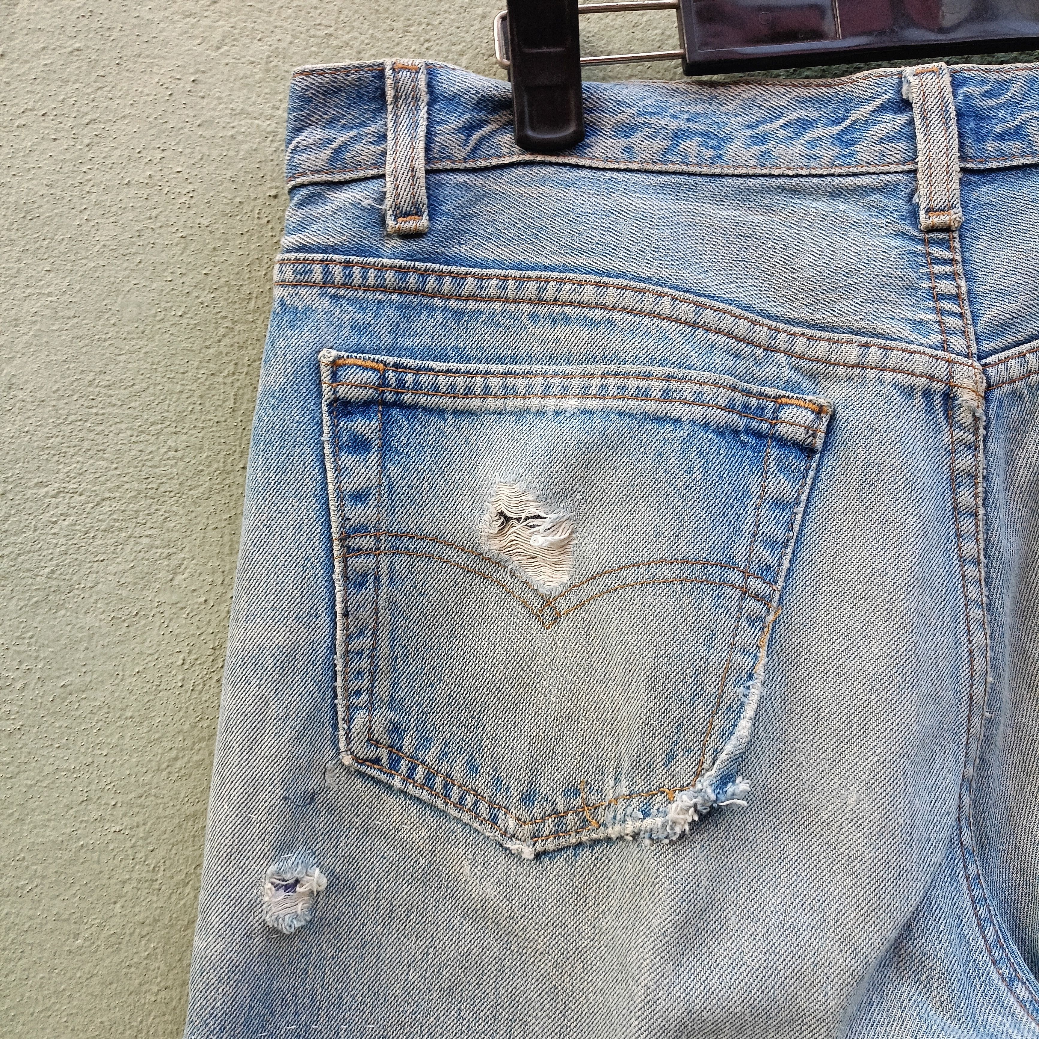 Levi's Vintage Clothing Levi's 501 Distressed jeans Vintage Usa Size US 33 - 15 Thumbnail