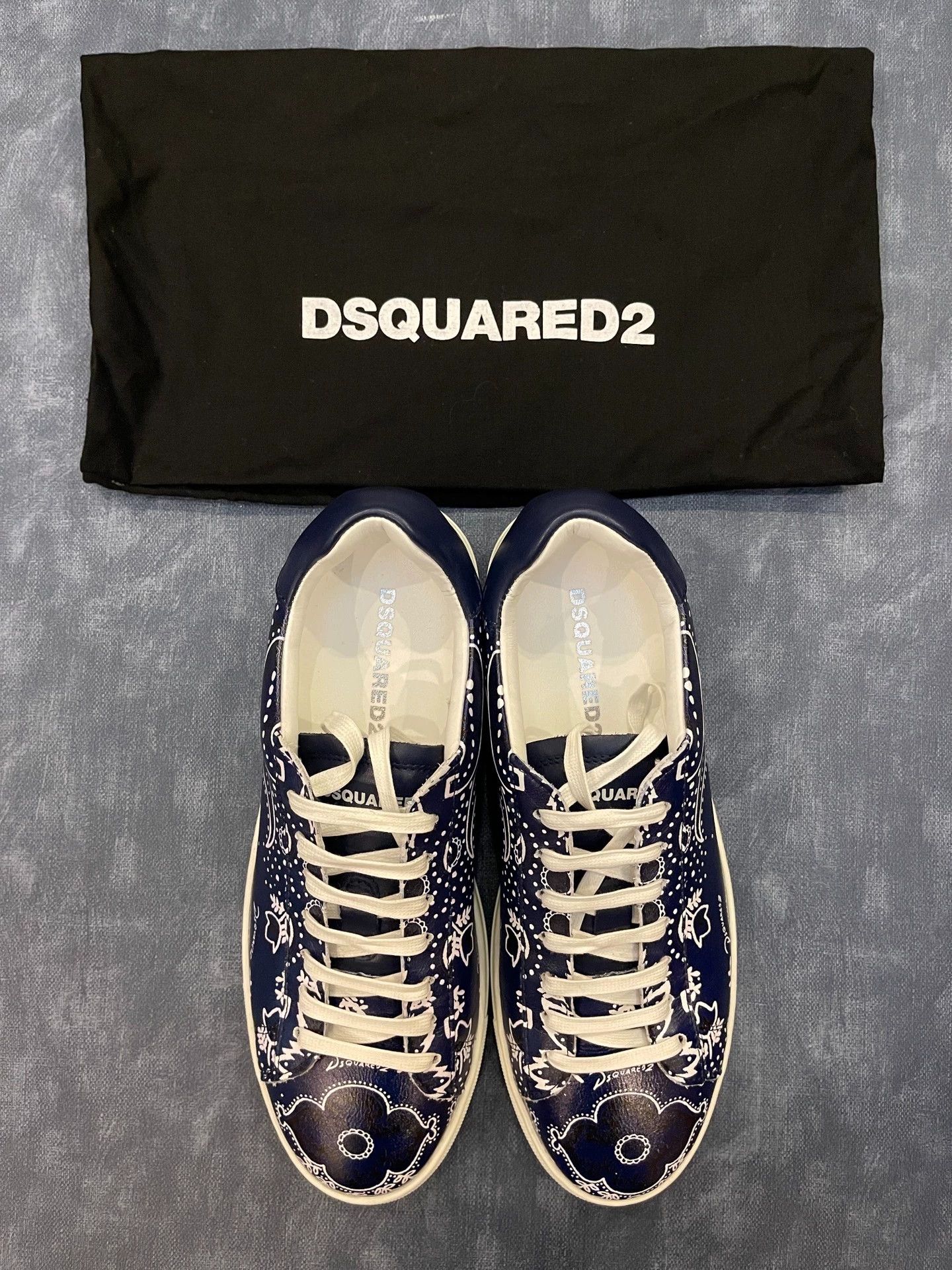 Dsquared2 Dsquared2 D2 Sneaker EUR40 Blue & White Porcelain Print Size US 7 / EU 40 - 7 Thumbnail