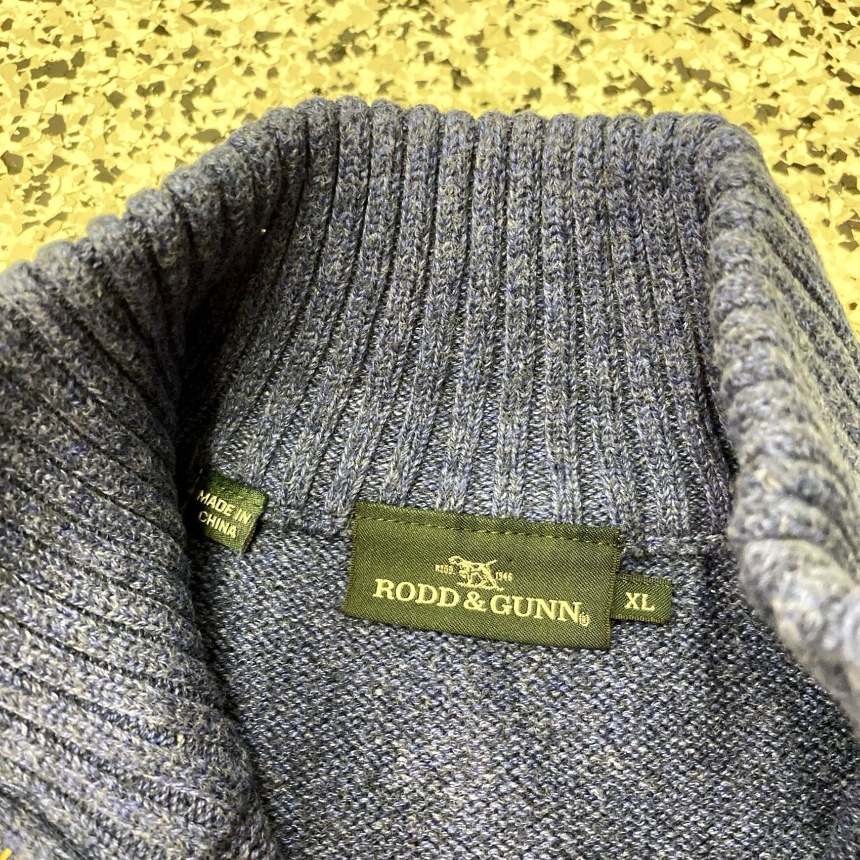 Rodd & Gunn Rodd & Gunn Sweatshirt Mens XL Blue 1/4 Zip Long Sleeve Cotton Knit Henley Zip Sweatshirt Size US XL / EU 56 / 4 - 3 Thumbnail