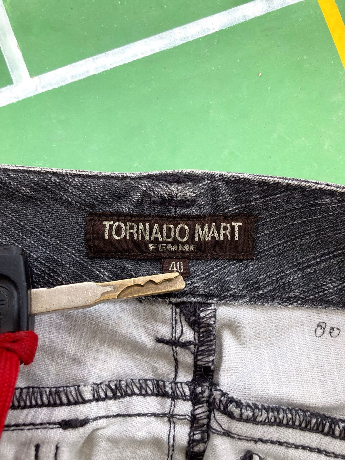 Tornado Mart Tornado Mart Multi pocket cargo Jeans Size 30" / US 8 / IT 44 - 9 Thumbnail