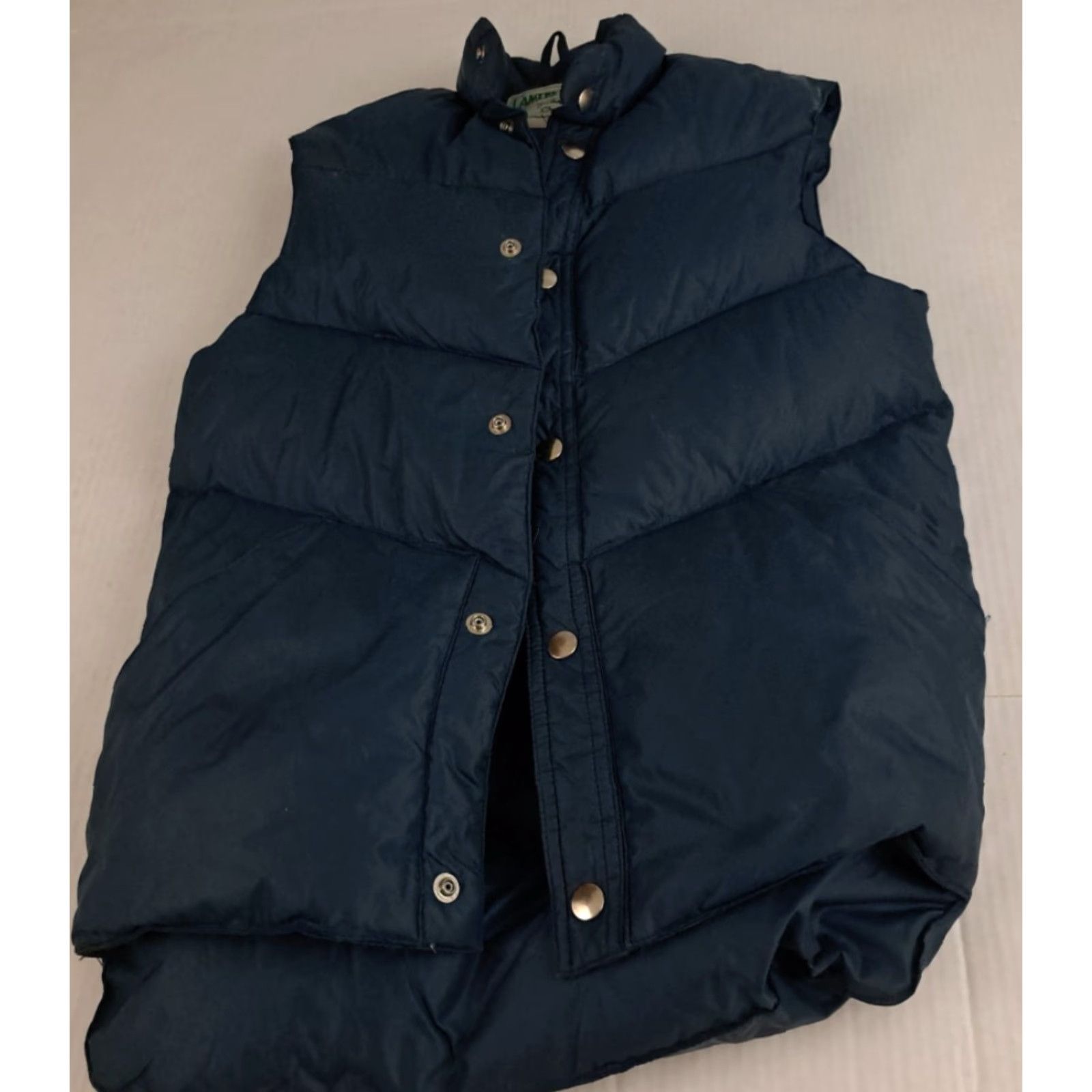 American Eagle Outfitters VINTAGE American Eagle Outfitters Blue Down Vest Full Button Puffer Vest Stand-Up Collar XS Unisex Adults Lightweight Casual 1970s 80s Nine? Size US XS / EU 42 / 0 - 6 Thumbnail