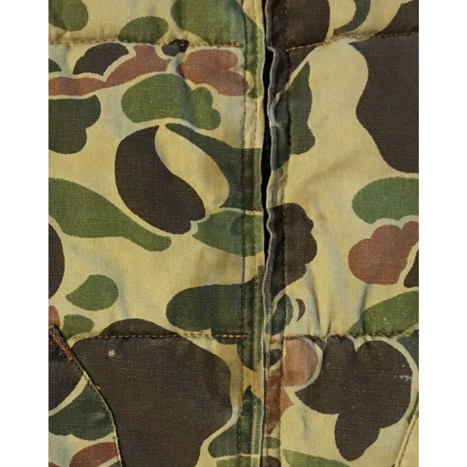 Vintage Vtg 80s Himalayan Faded Distress Camo Puffer Vest S M Army Military Biker Skate Grunge 90s Size US S / EU 44-46 / 1 - 5 Thumbnail